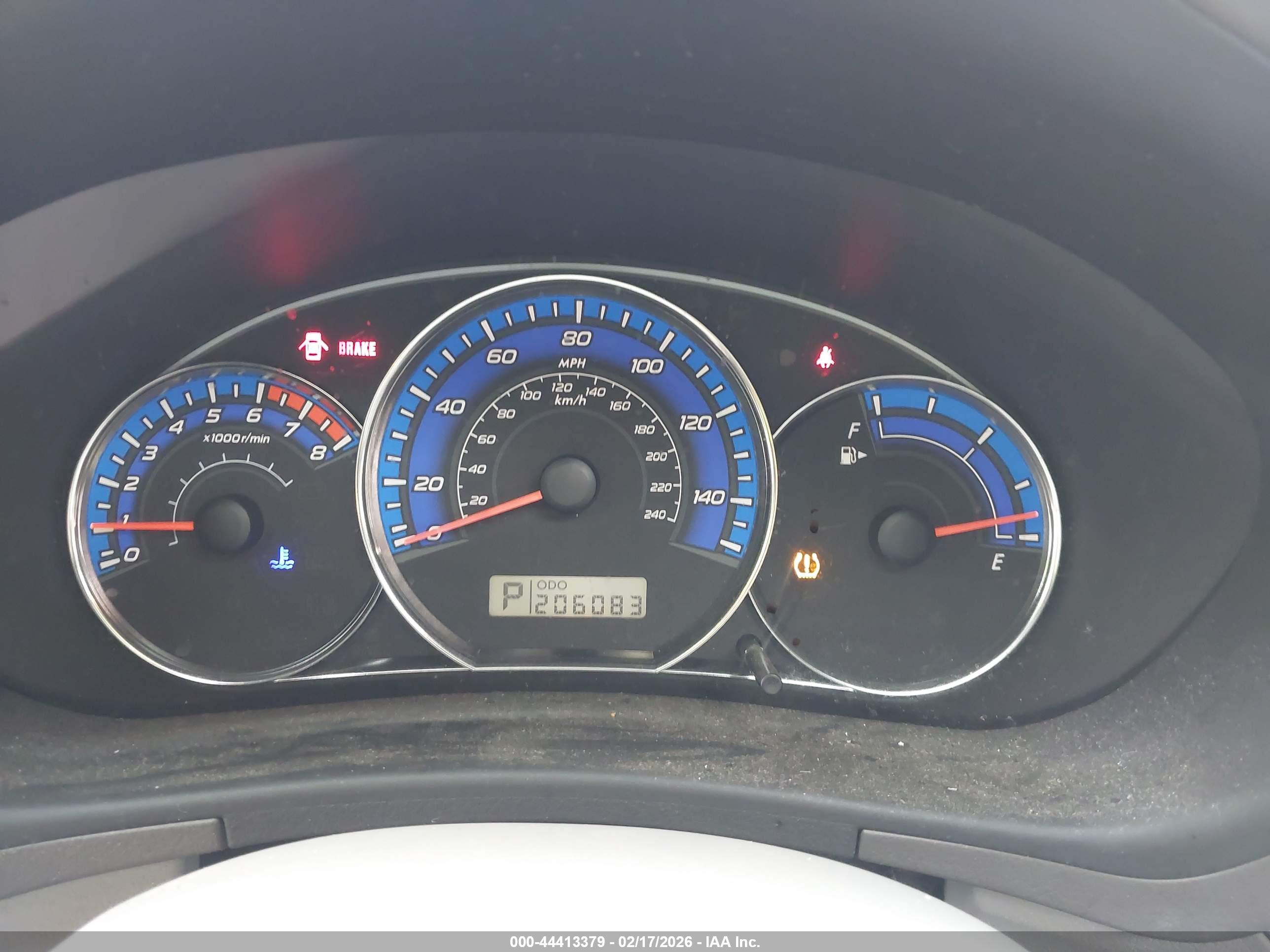 SUBARU FORESTER image 7