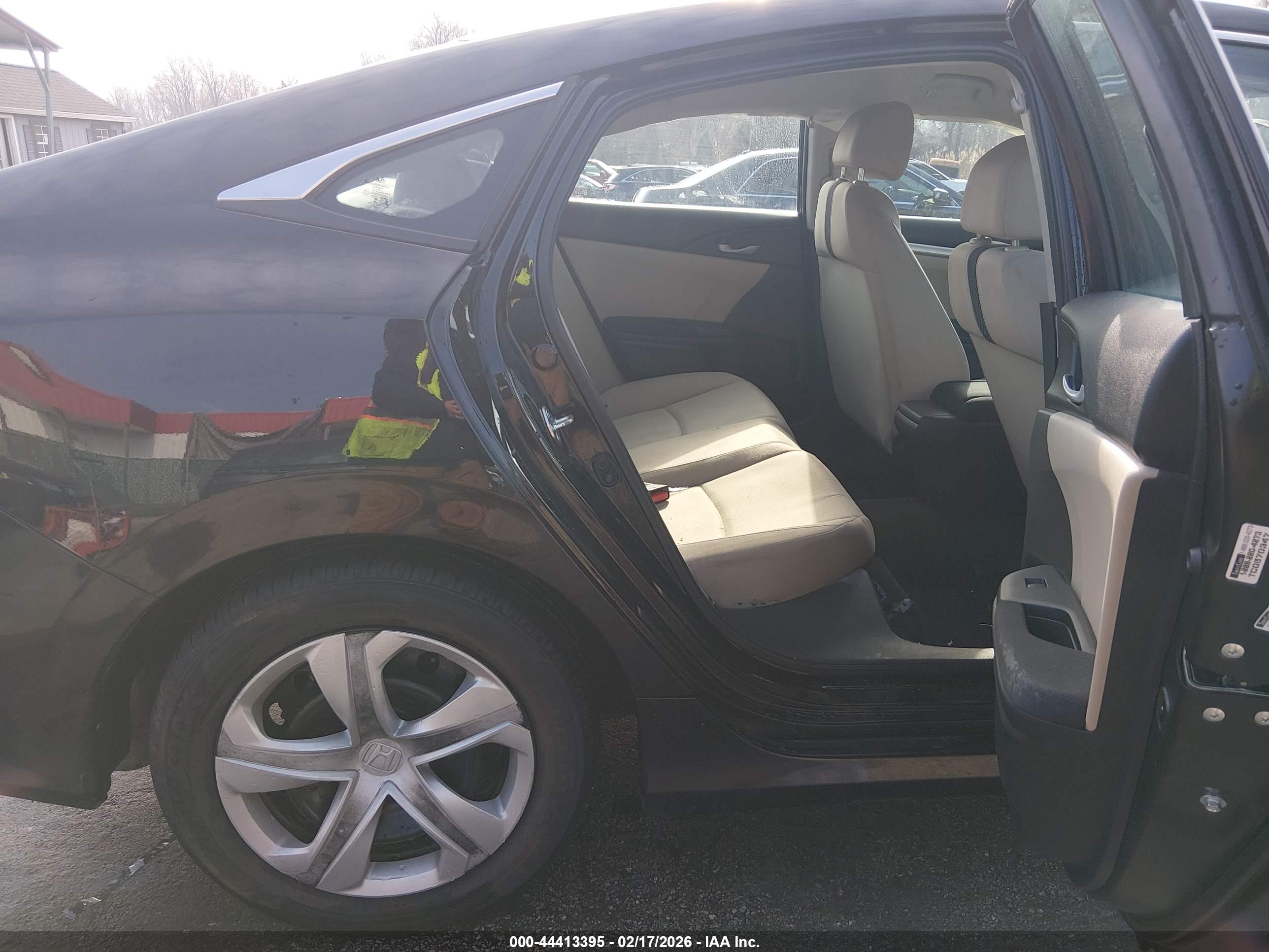 HONDA CIVIC image 8
