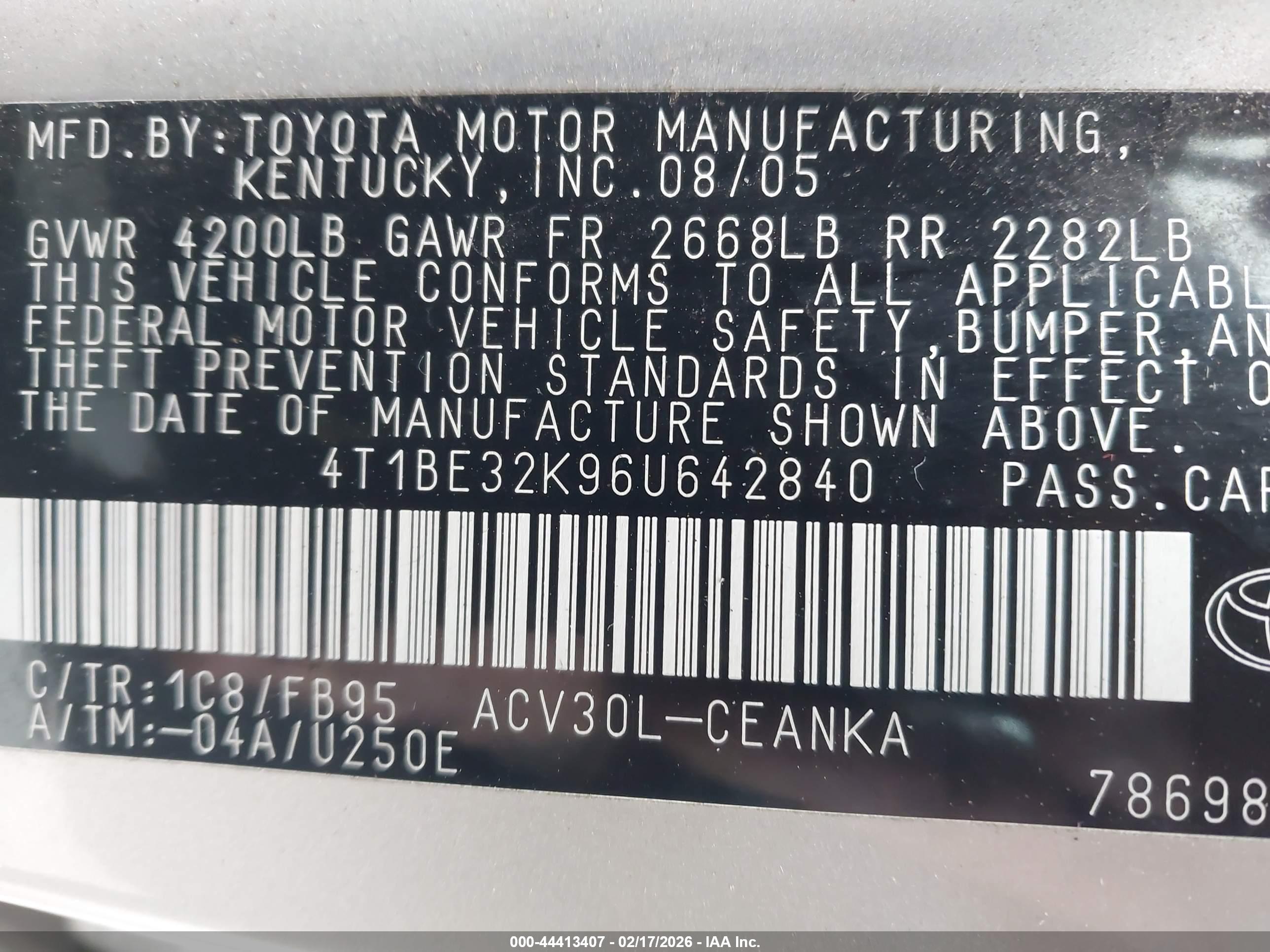 TOYOTA CAMRY image 9