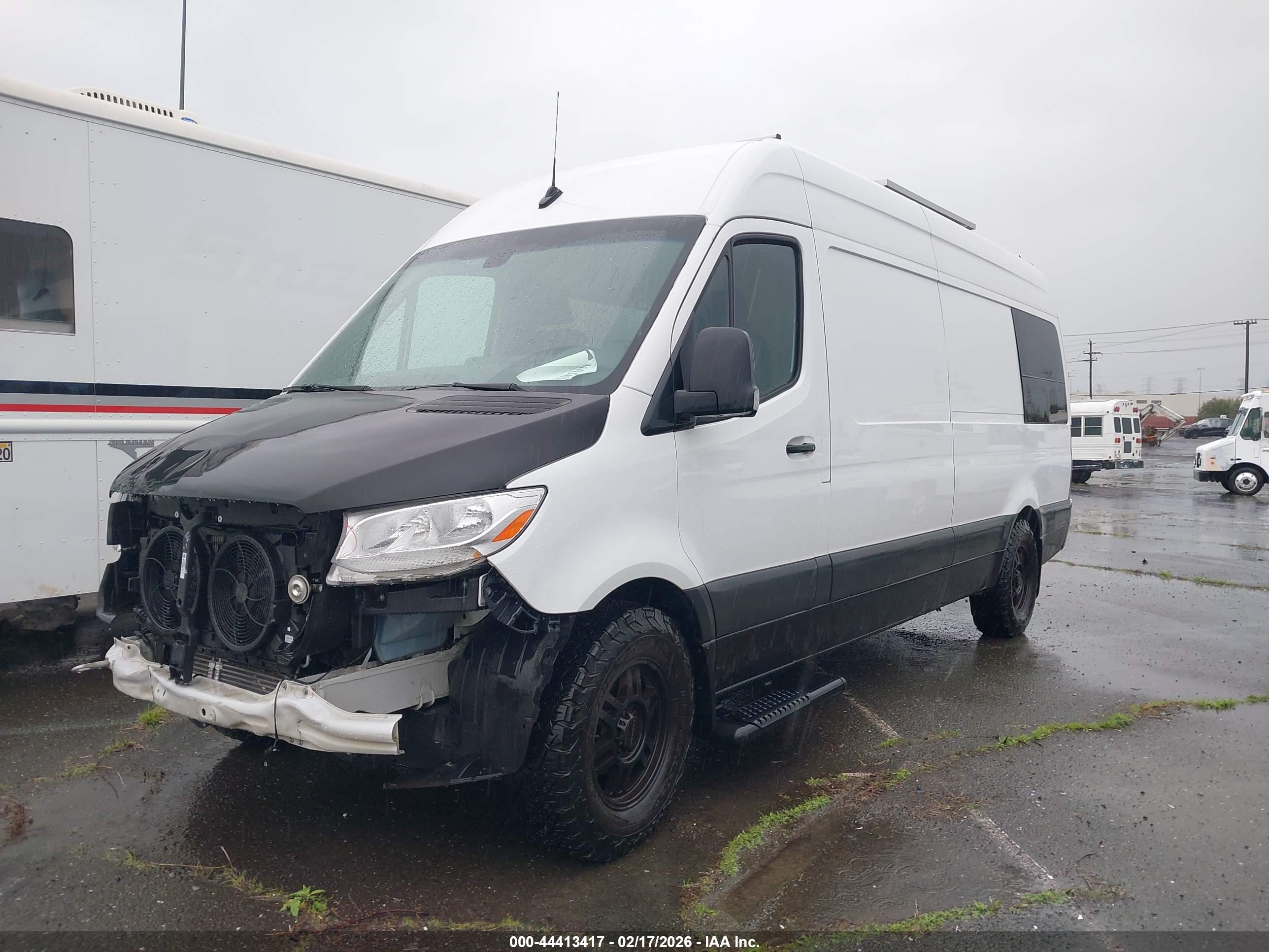 MERCEDES-BENZ SPRINTER image 2