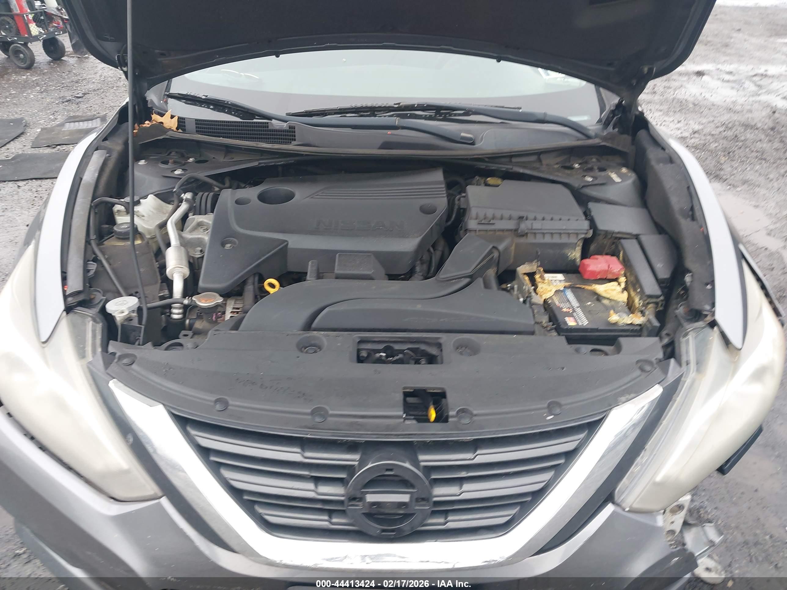 NISSAN ALTIMA image 10