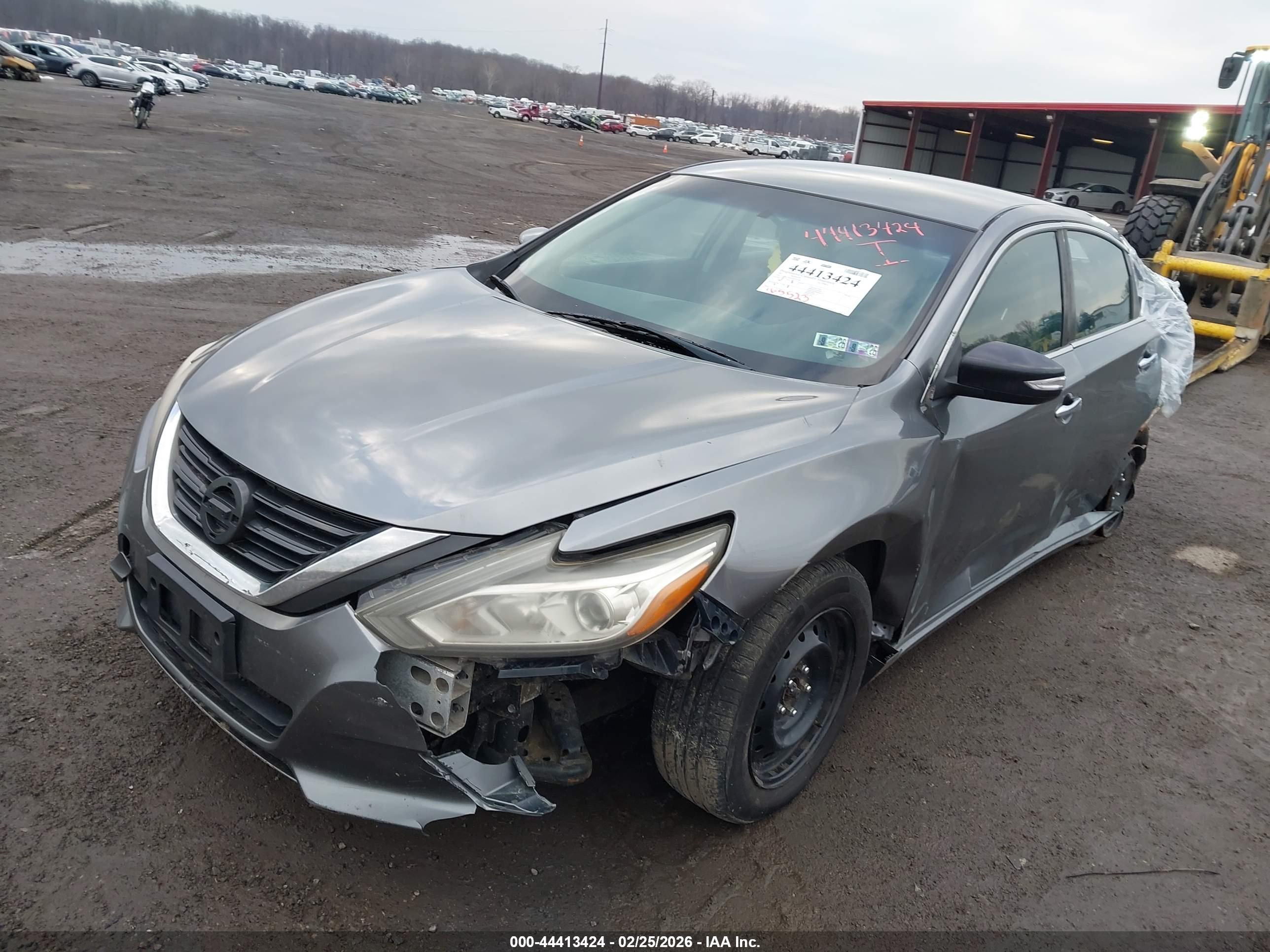 NISSAN ALTIMA image 2