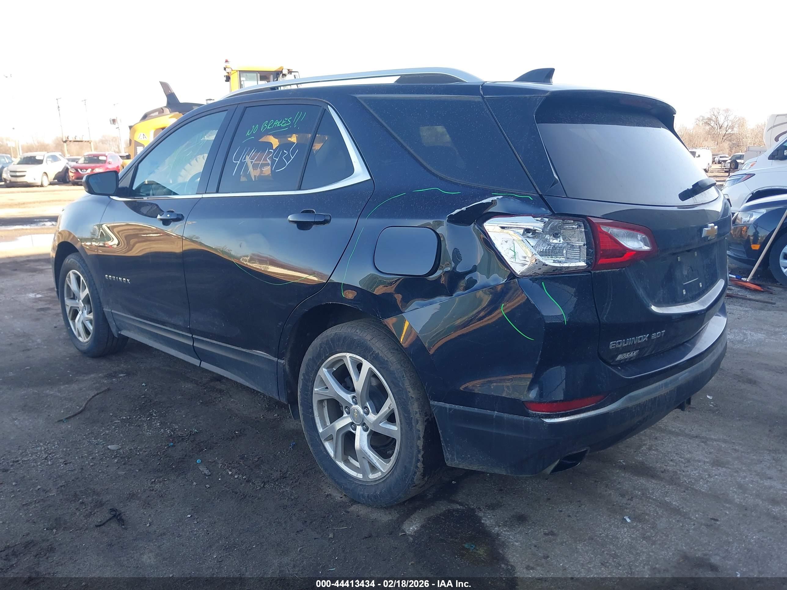 CHEVROLET EQUINOX image 3