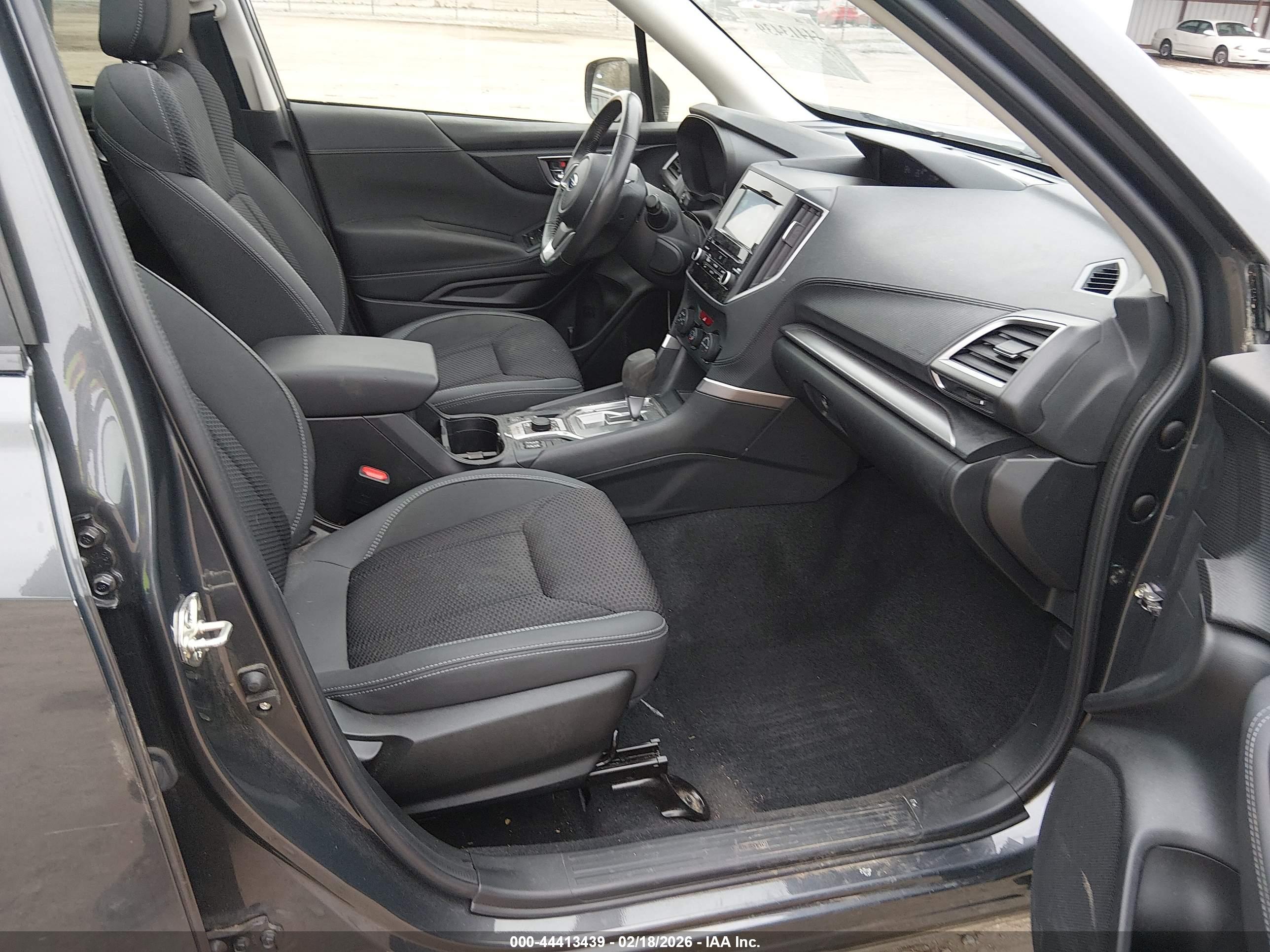 SUBARU FORESTER image 5