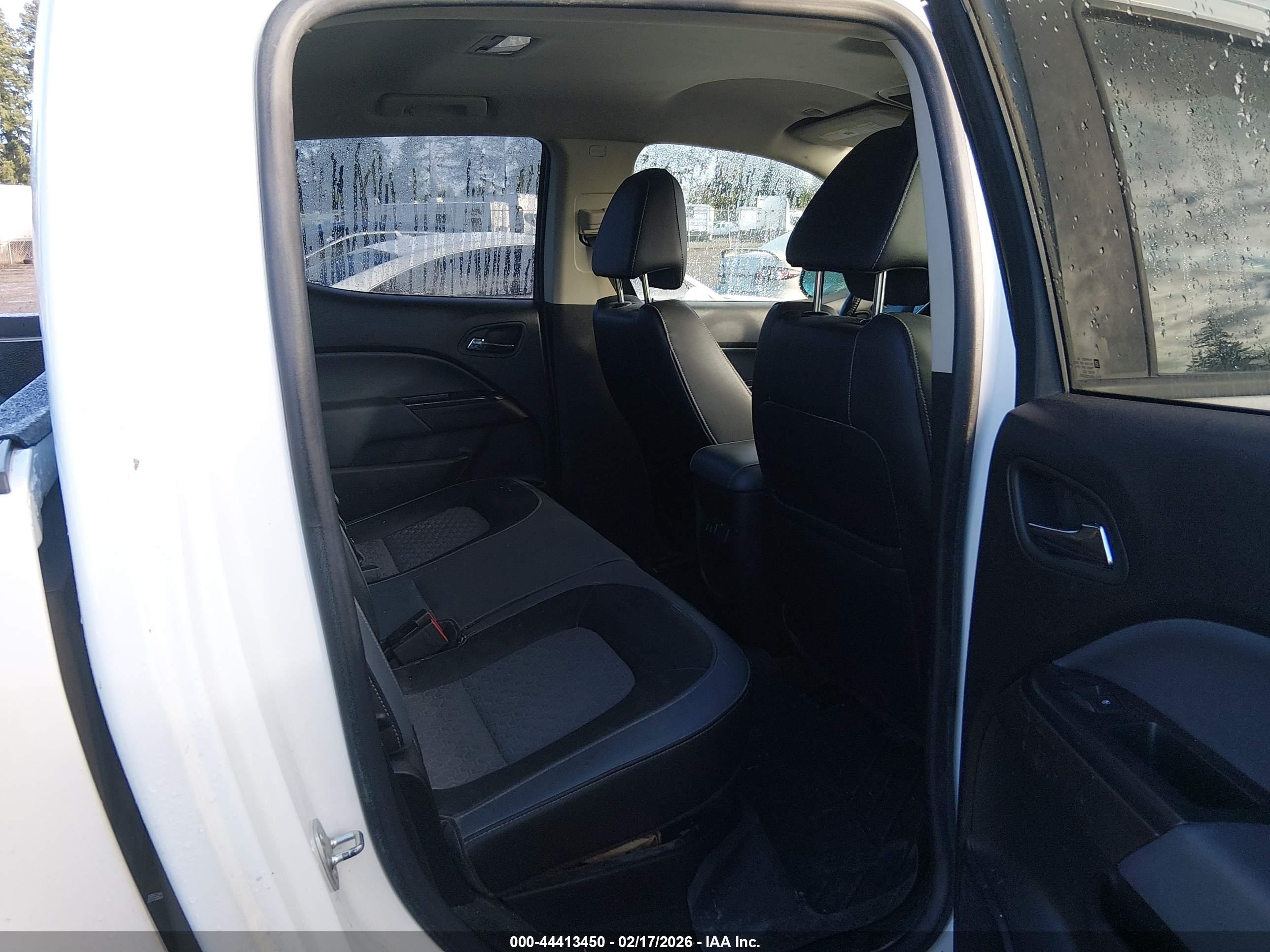 CHEVROLET COLORADO image 8