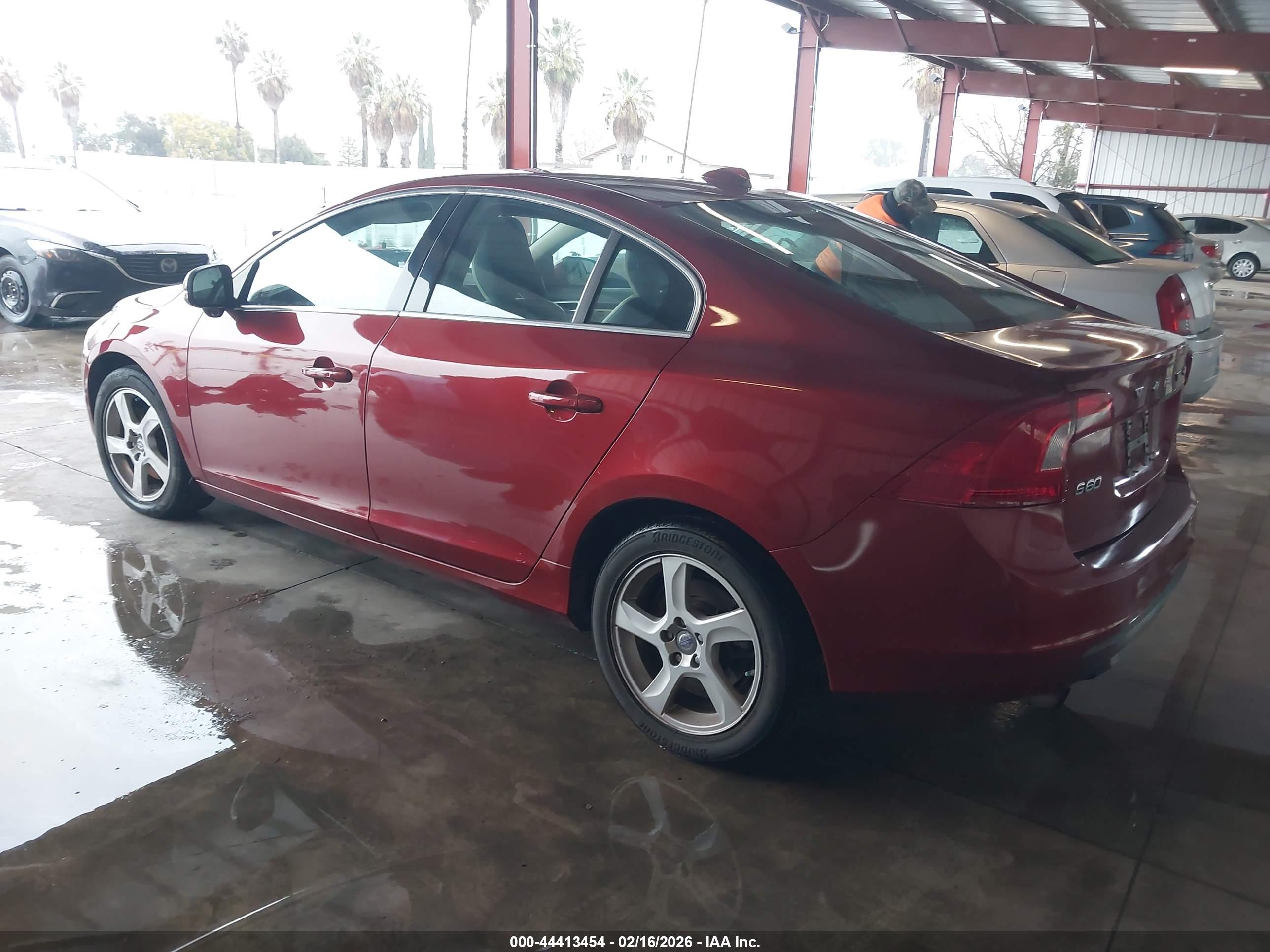 VOLVO S60 image 3
