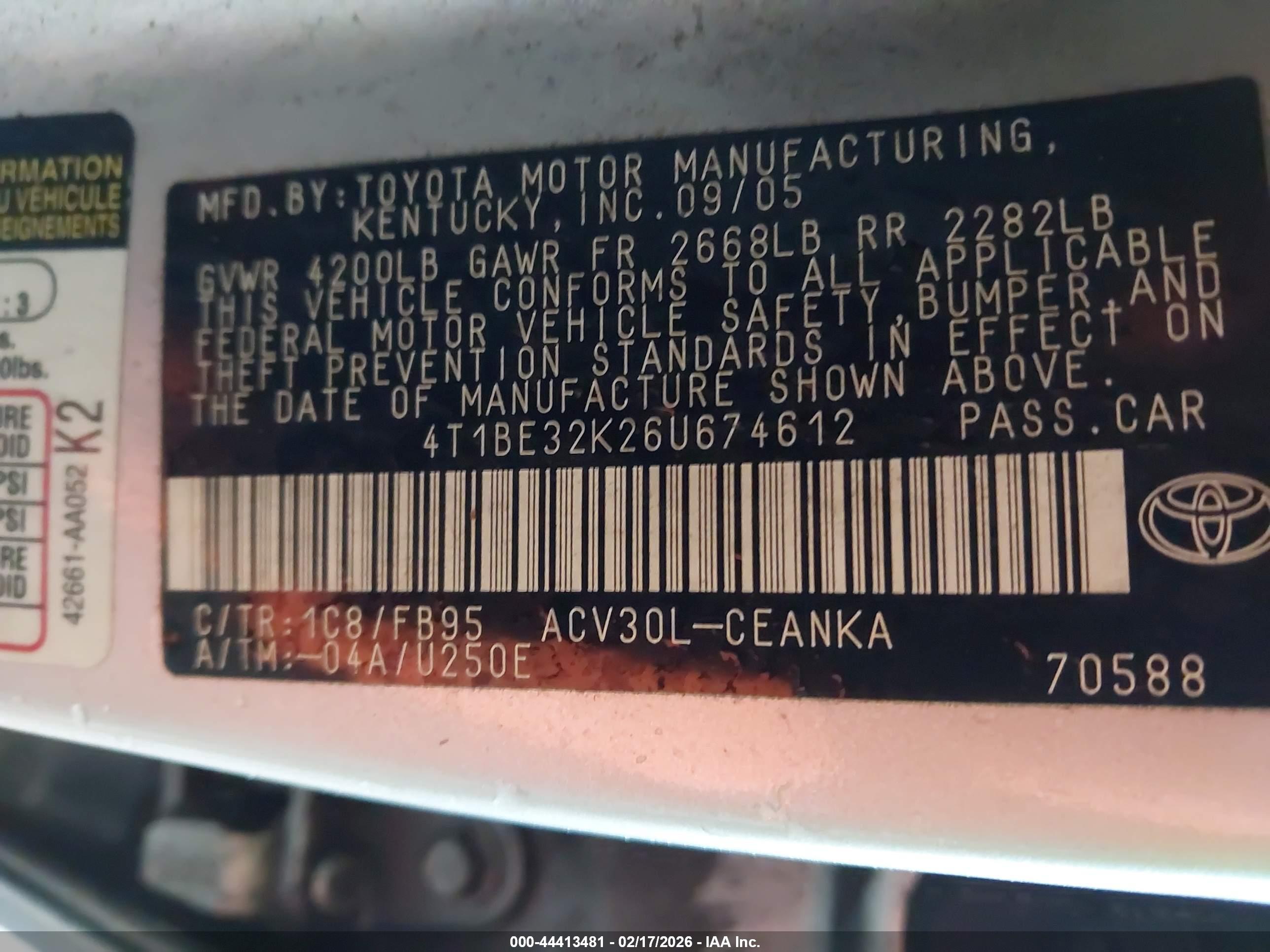 TOYOTA CAMRY image 9