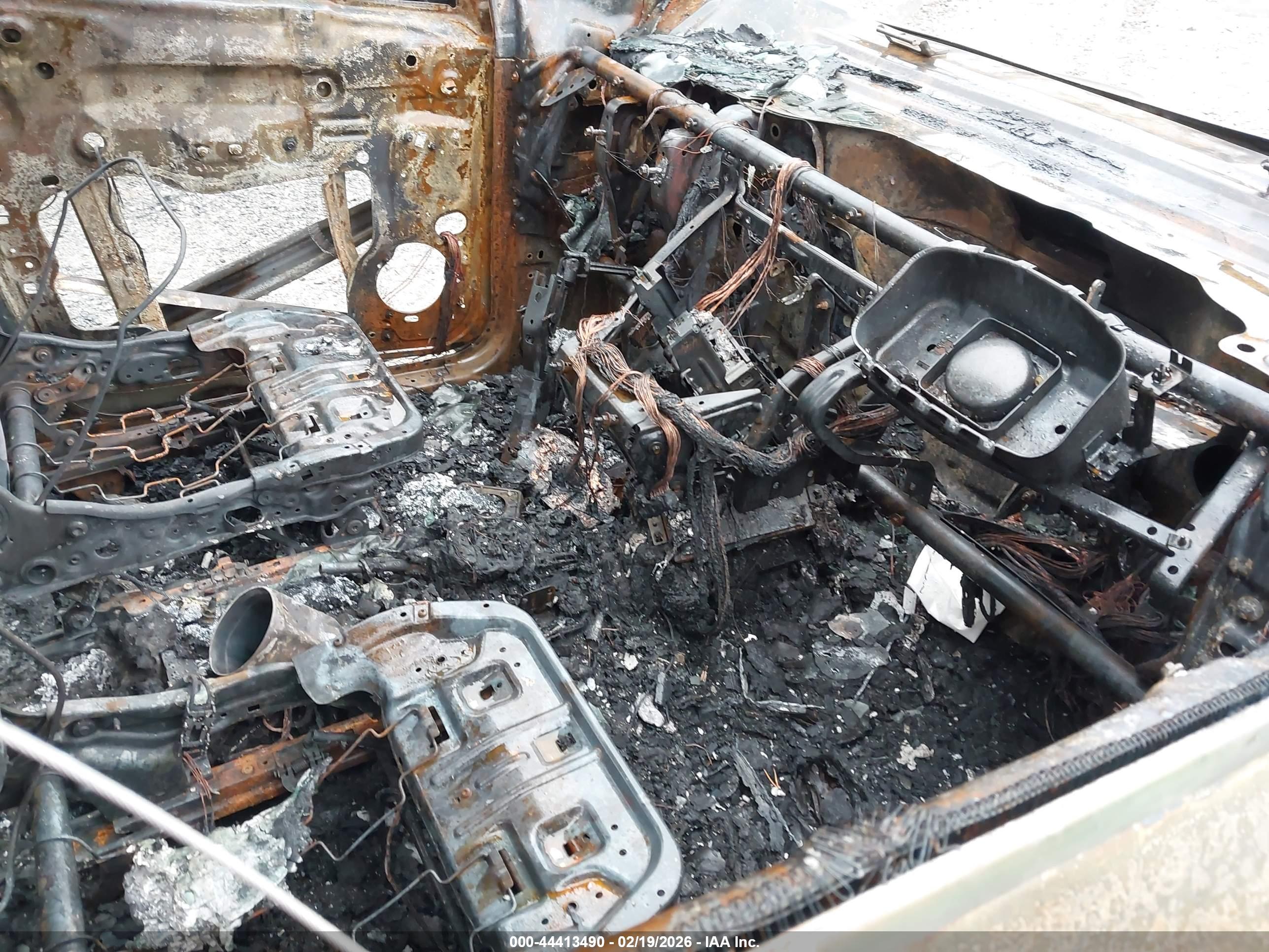 FORD ESCAPE image 5