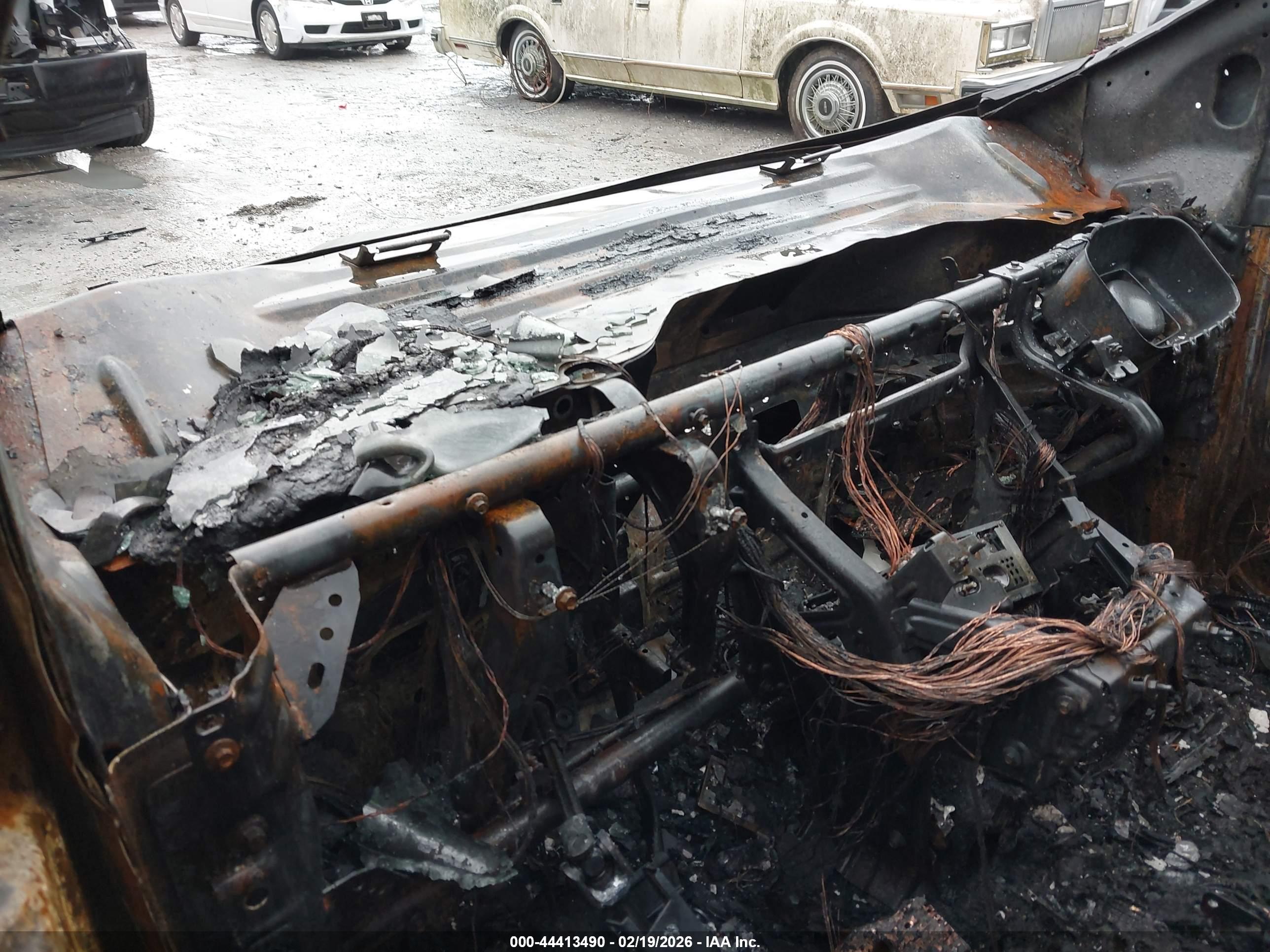FORD ESCAPE image 7