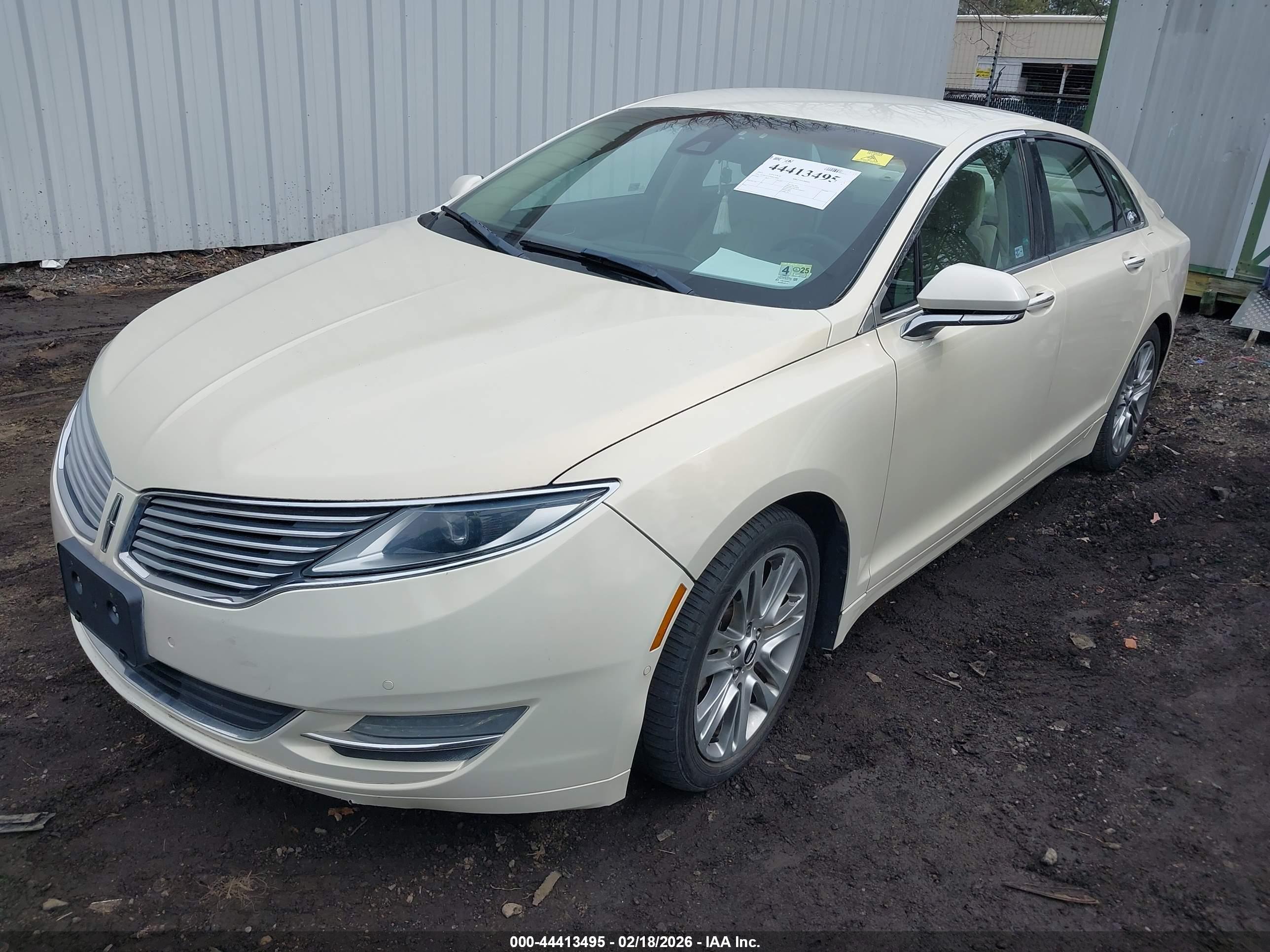 LINCOLN MKZ image 2