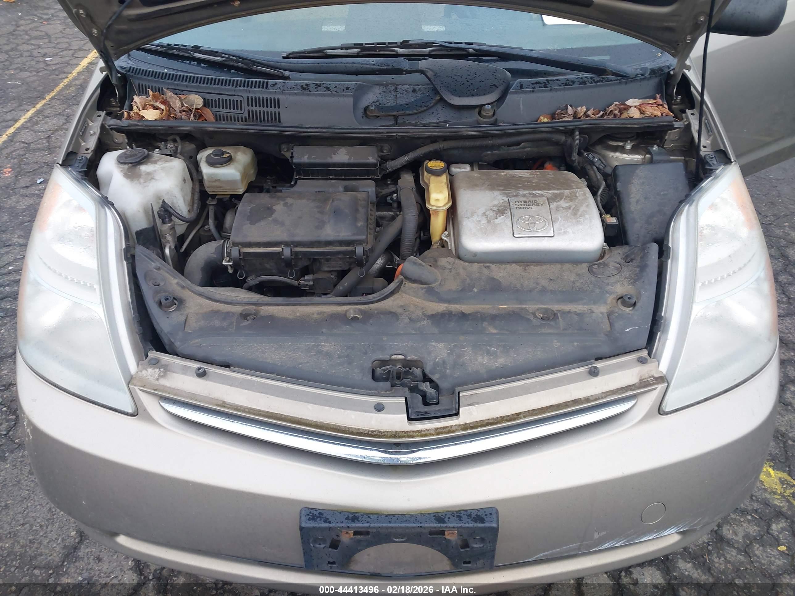 TOYOTA PRIUS image 10