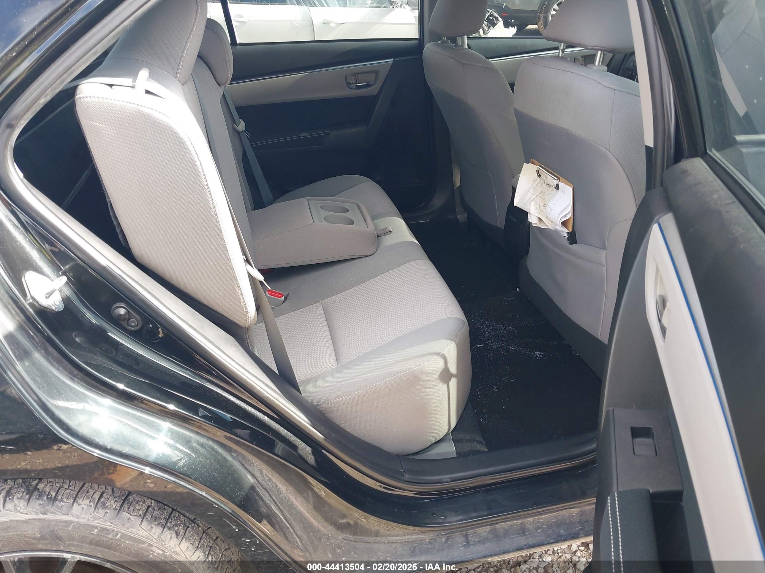 TOYOTA COROLLA image 8