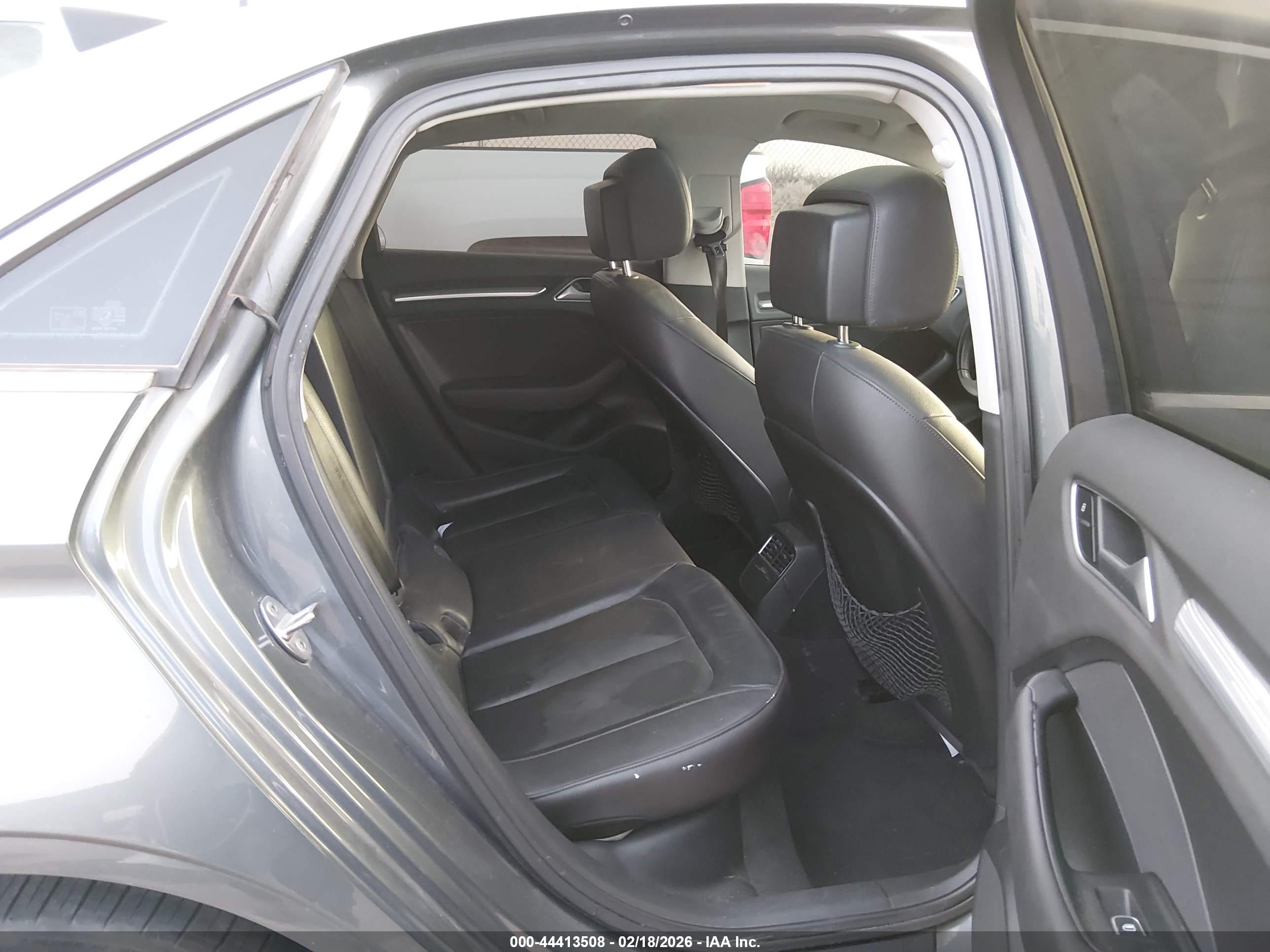 AUDI A3 image 8