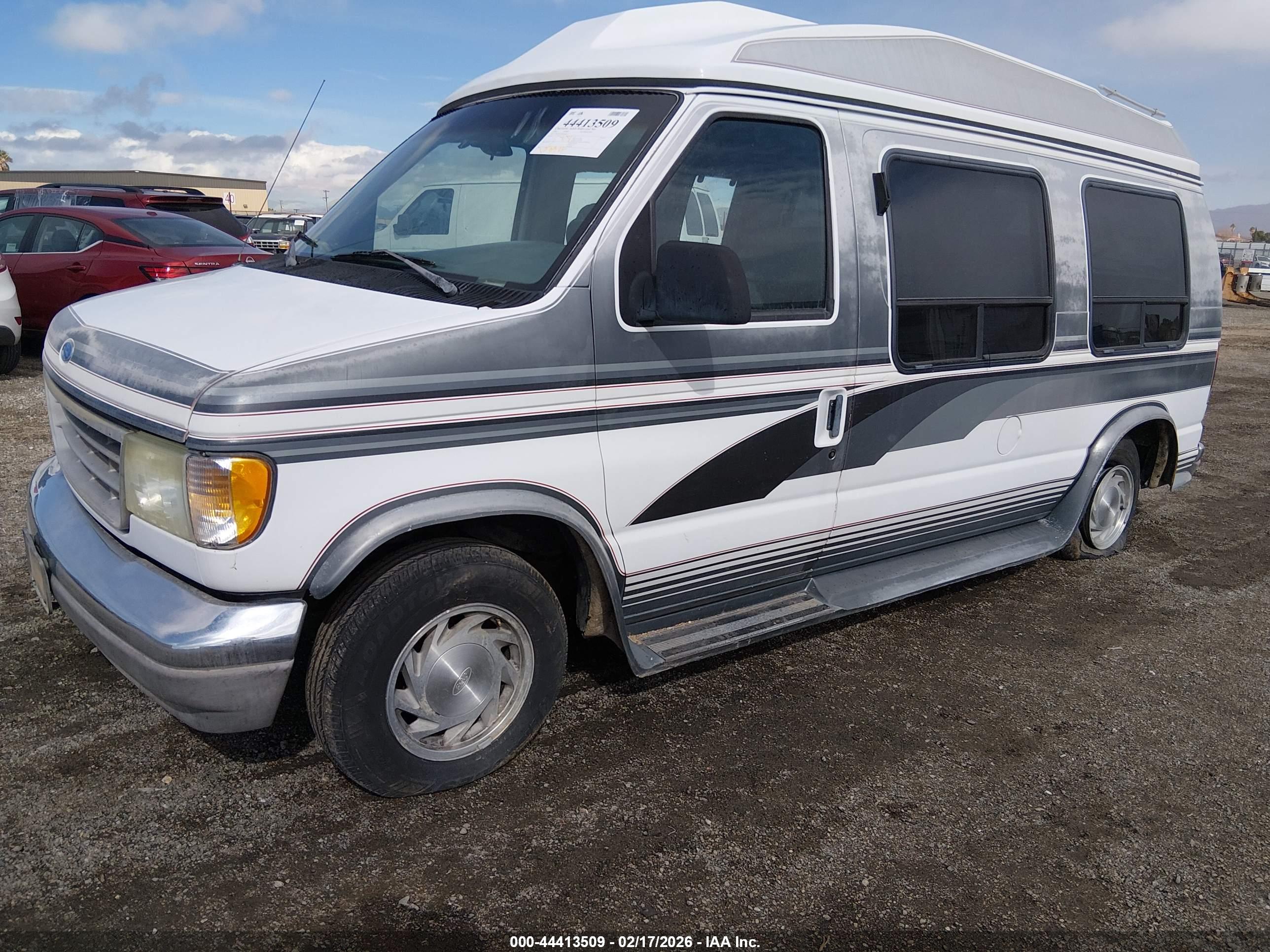 FORD ECONOLINE image 2