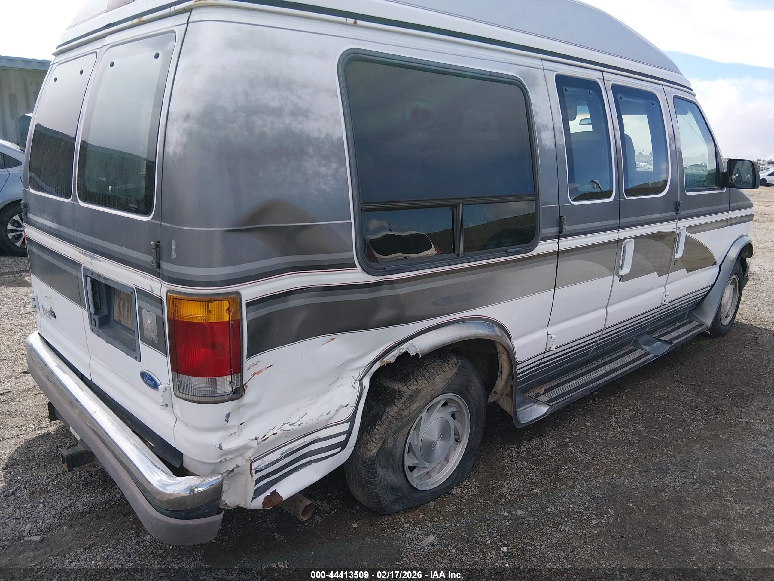 FORD ECONOLINE image 4