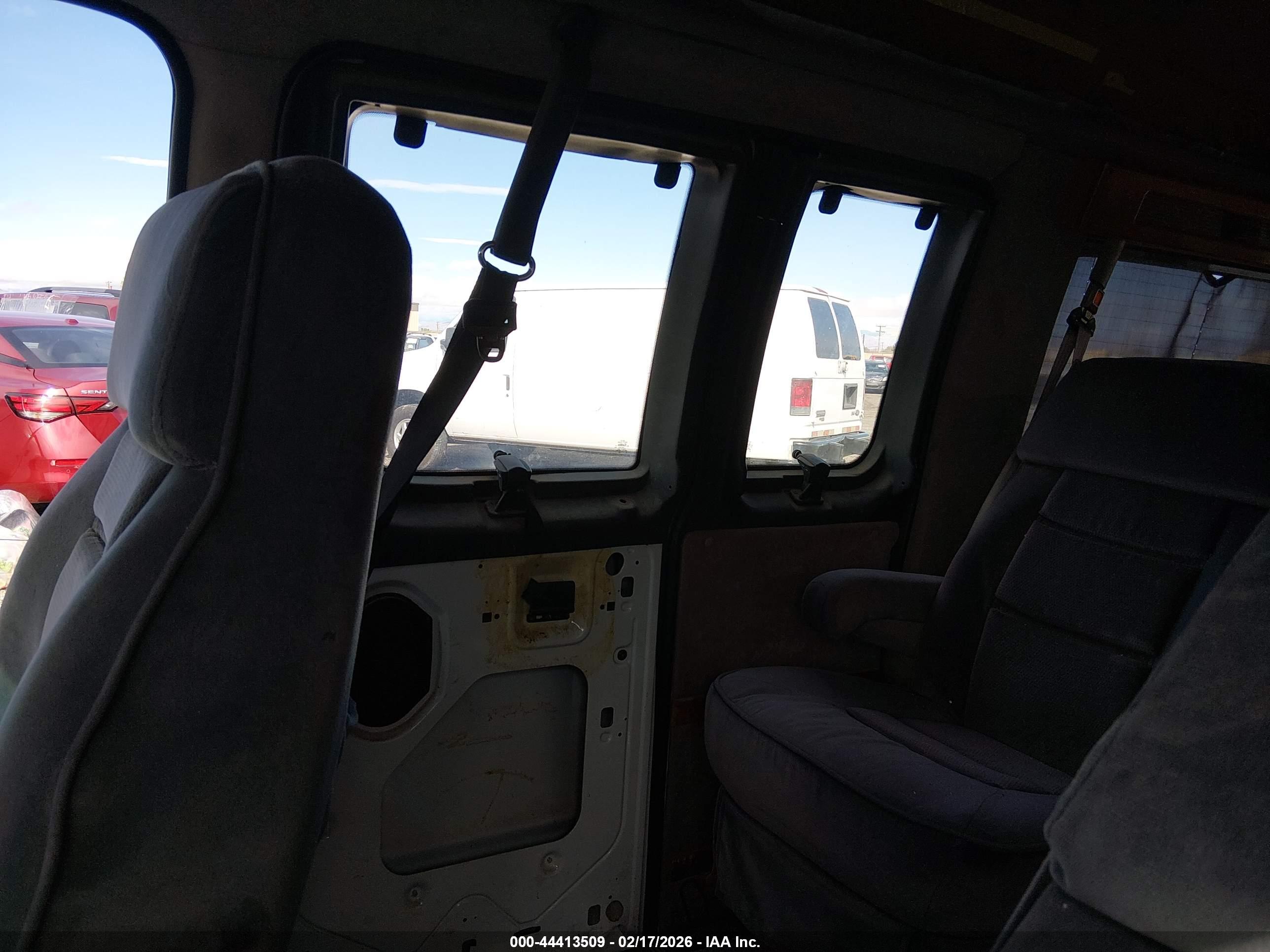 FORD ECONOLINE image 8