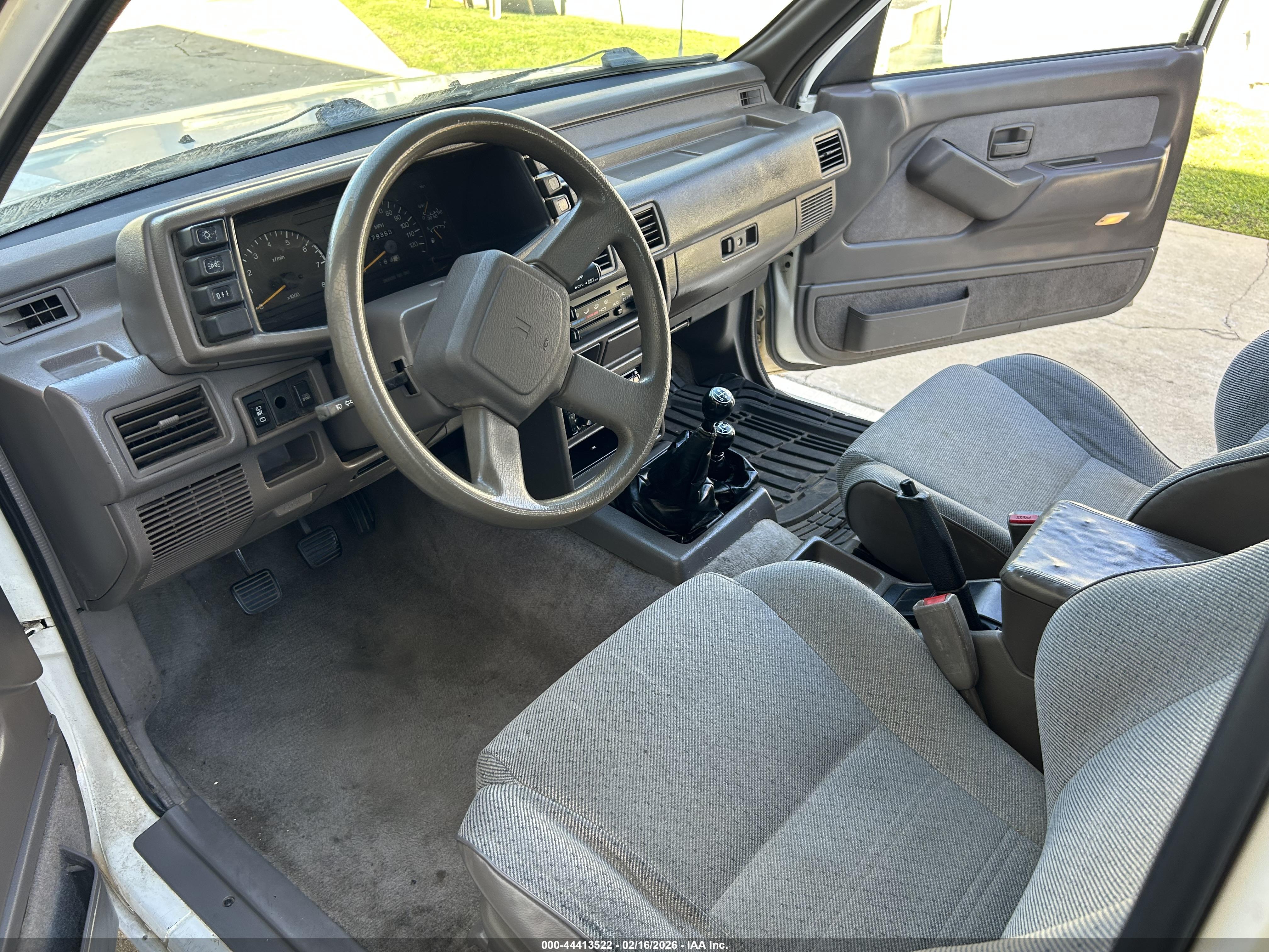 ISUZU RODEO image 5