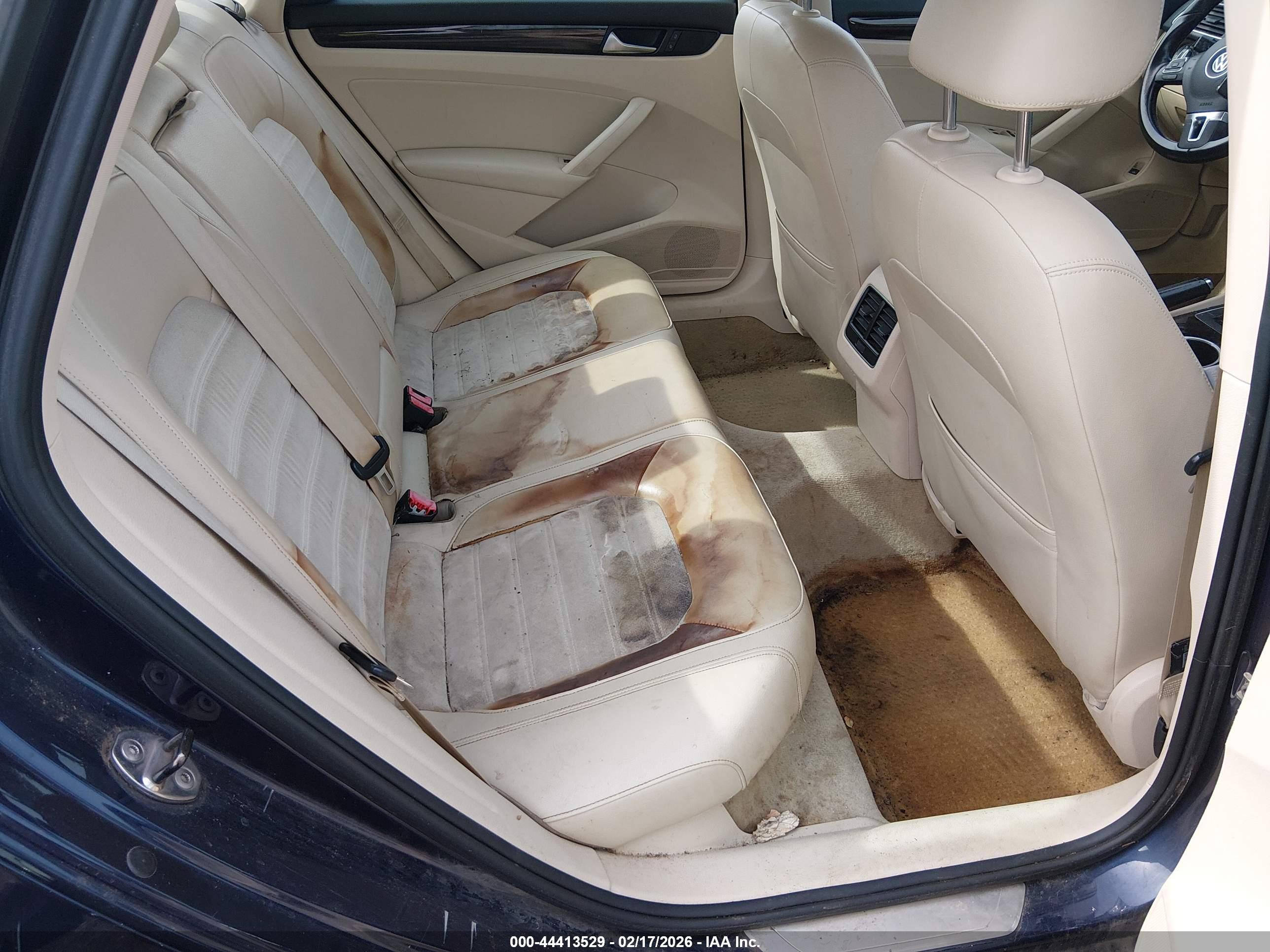 VOLKSWAGEN PASSAT image 8