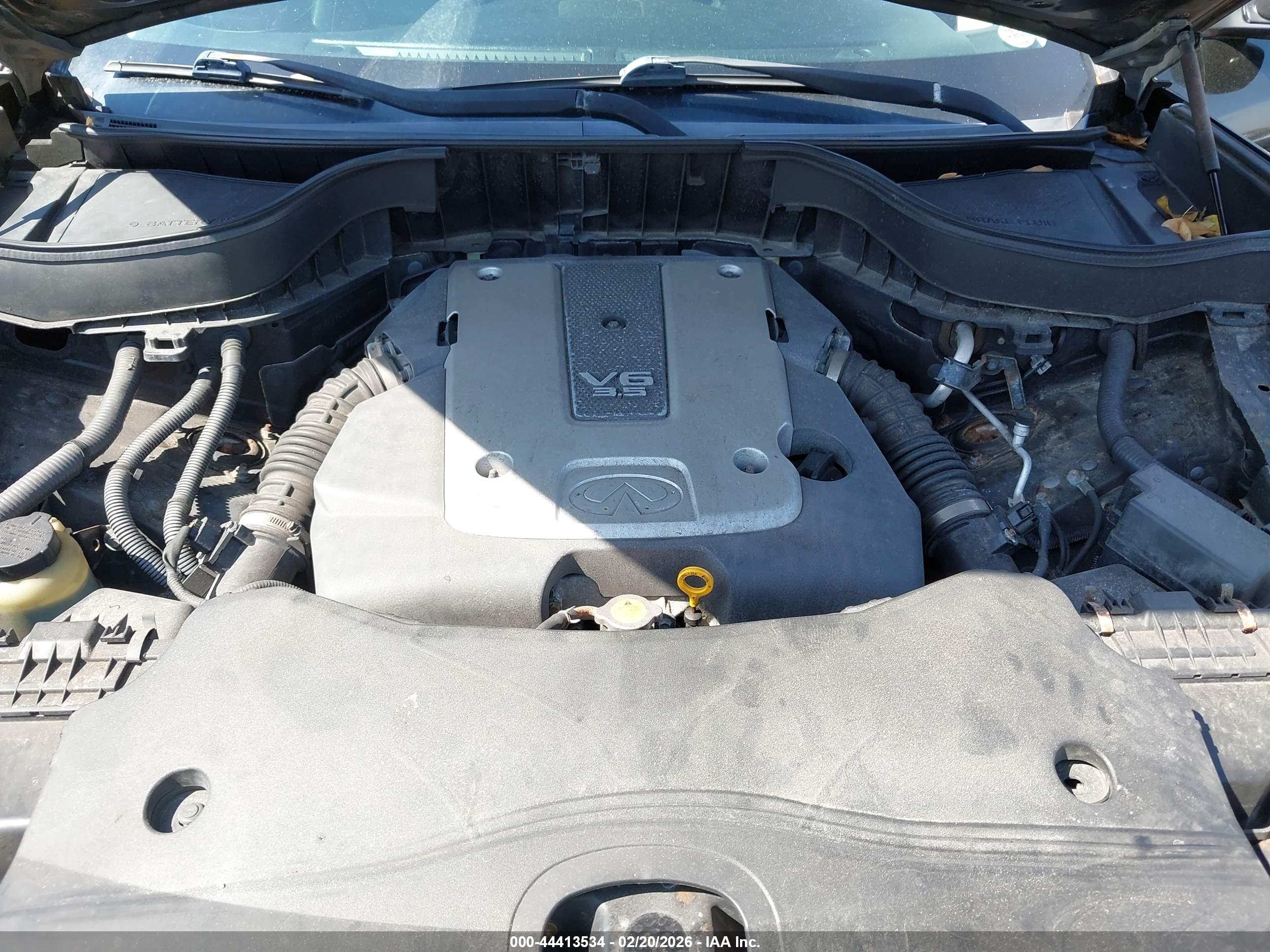 INFINITI FX35 image 10