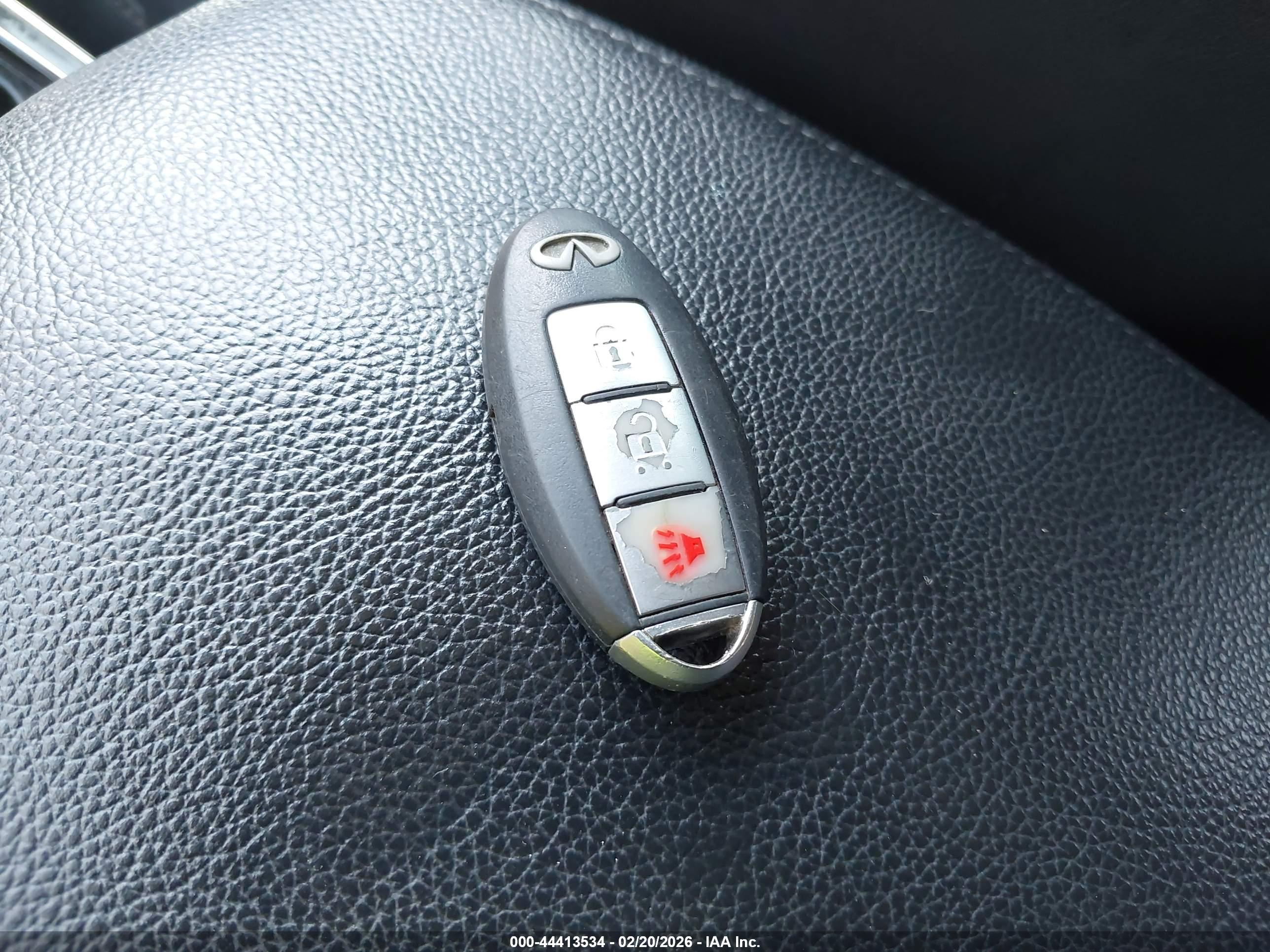 INFINITI FX35 image 11