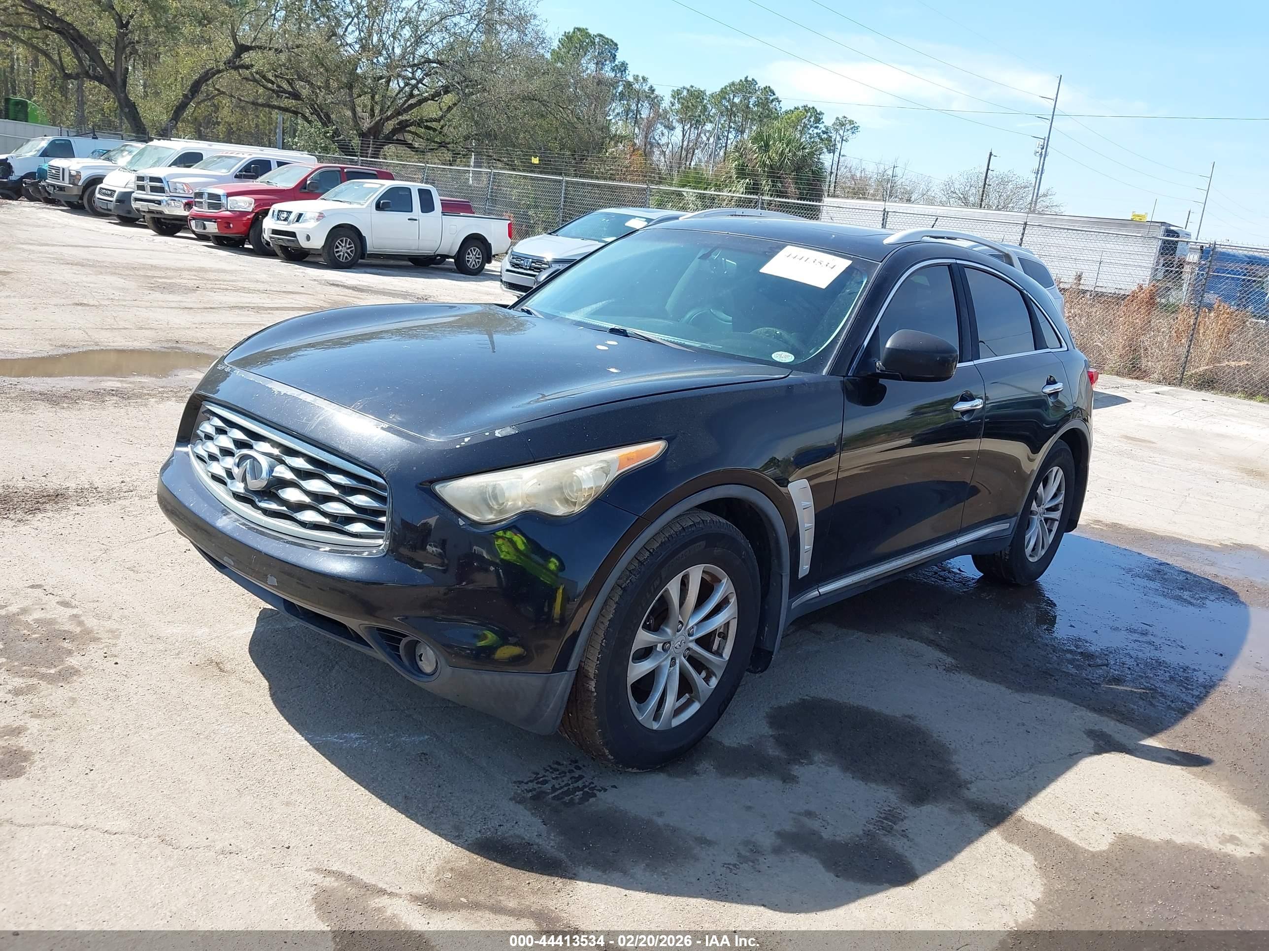 INFINITI FX35 image 2