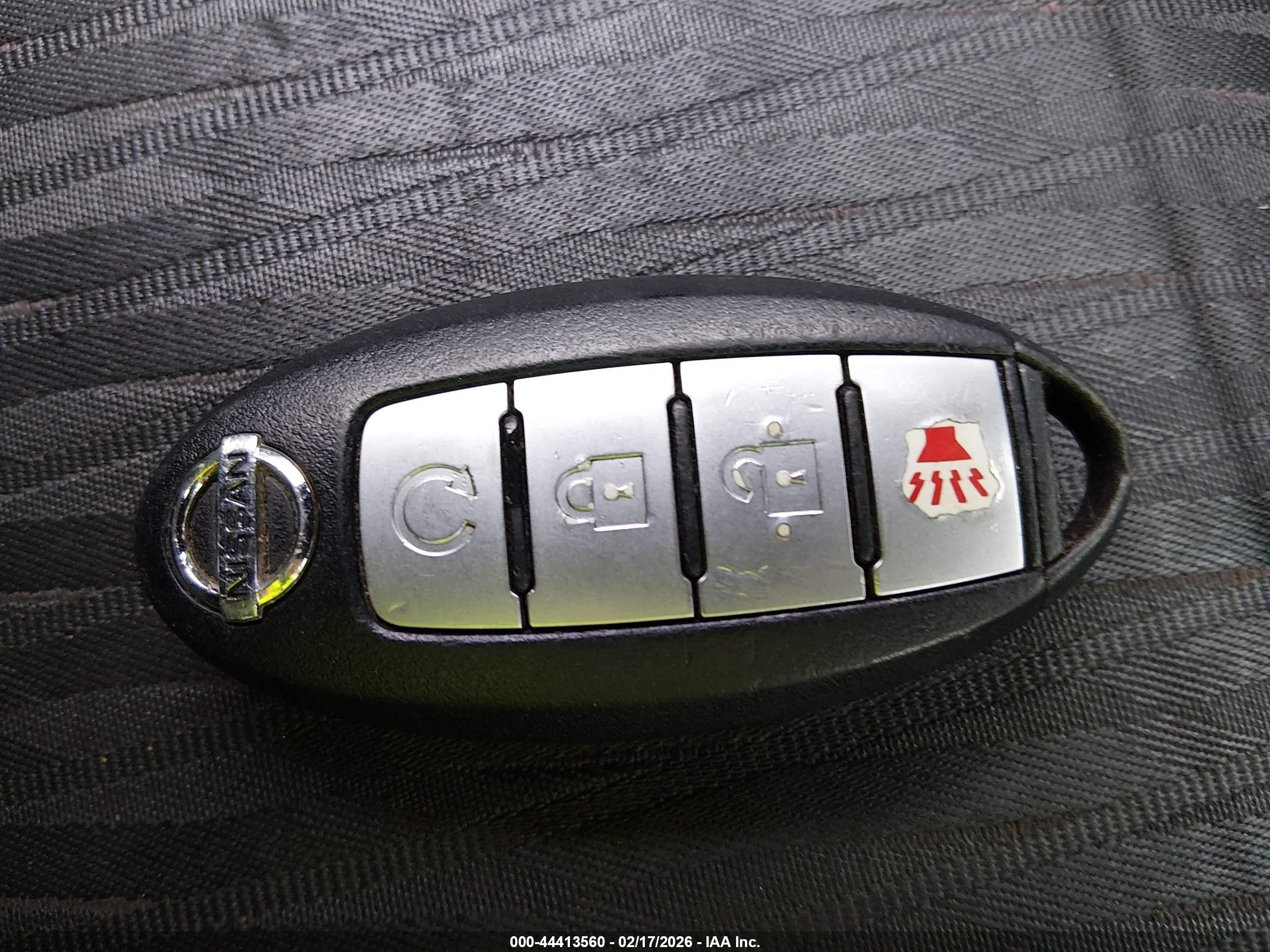 NISSAN ROGUE image 11