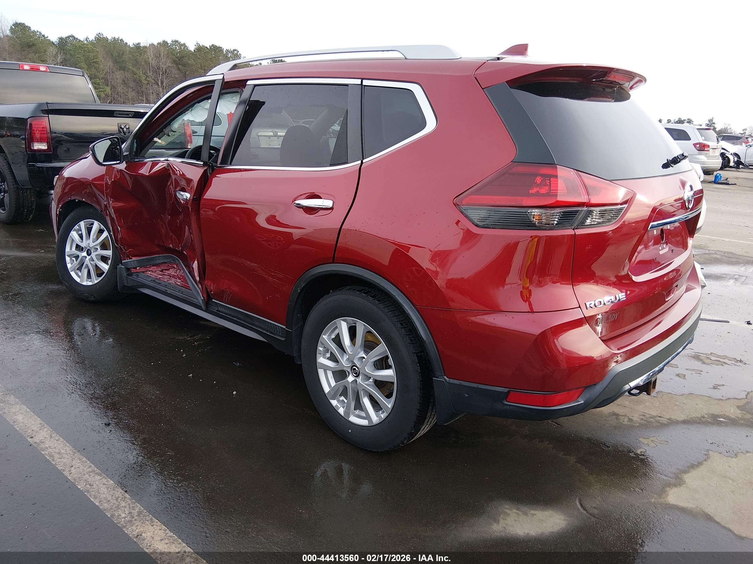NISSAN ROGUE image 3
