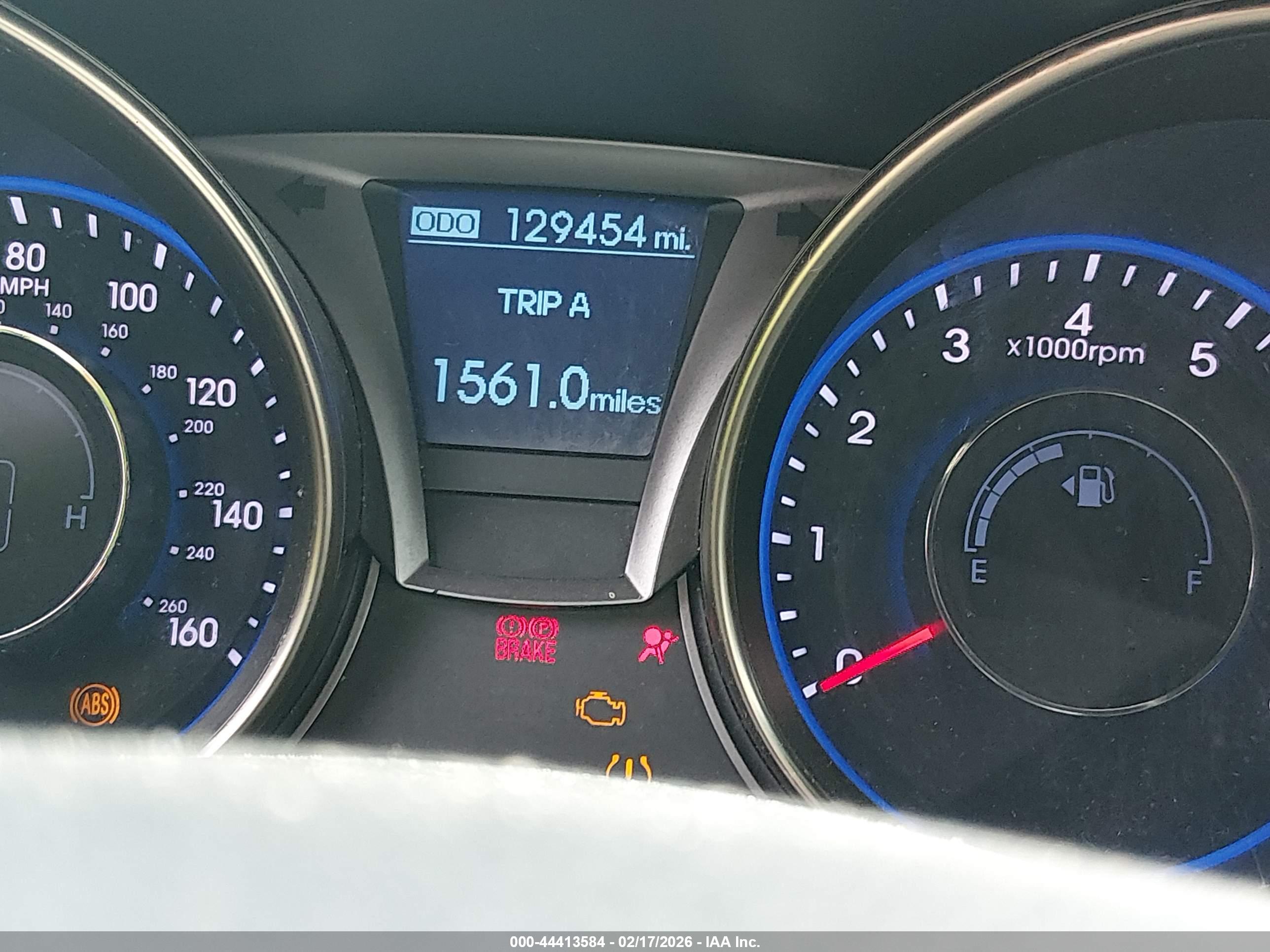 HYUNDAI GENESIS image 6