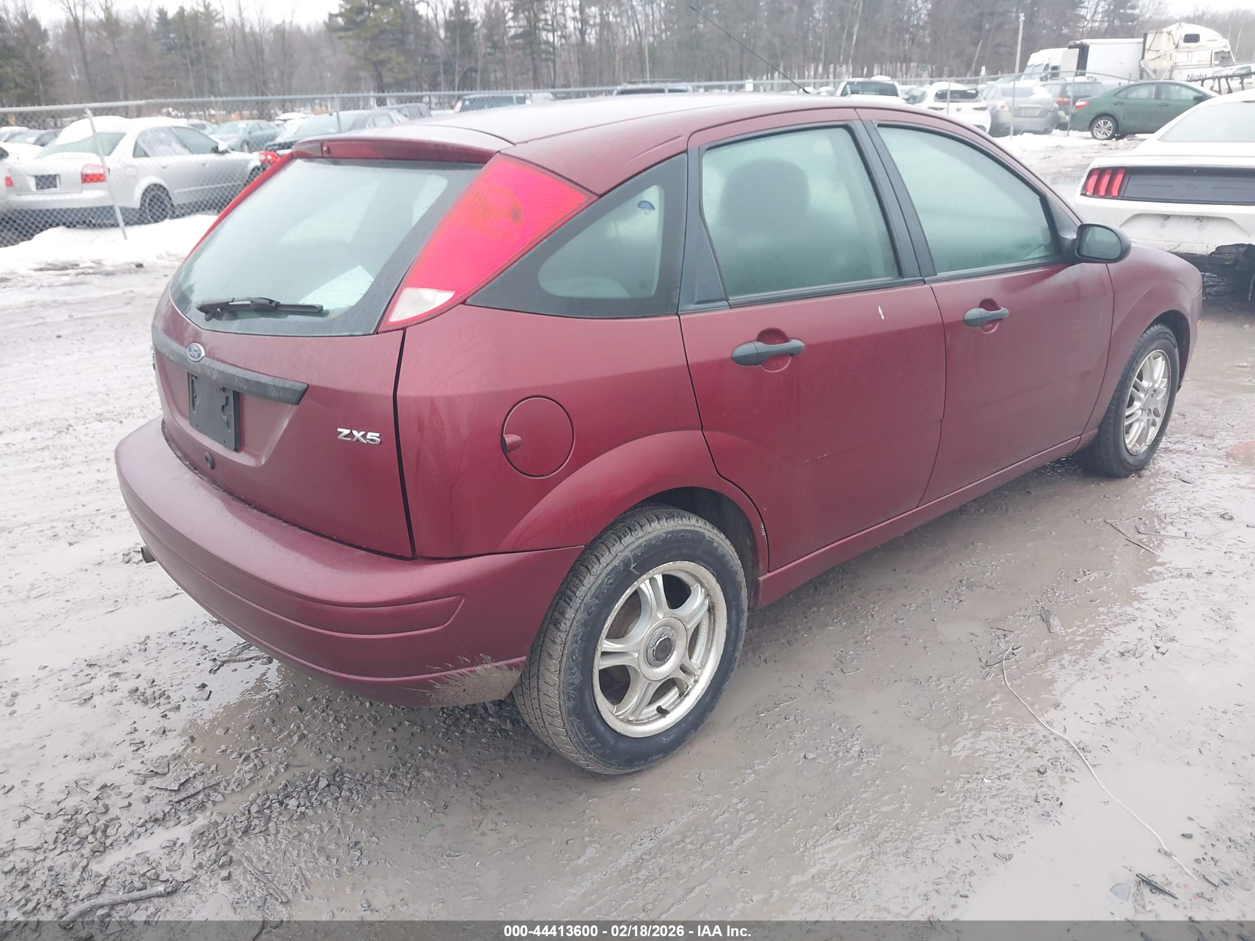 FORD FOCUS image 4