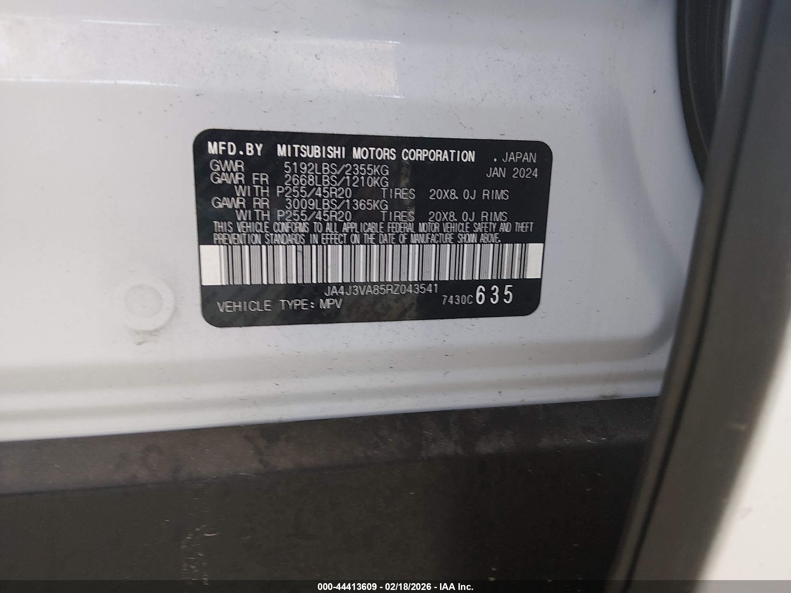 MITSUBISHI OUTLANDER image 9