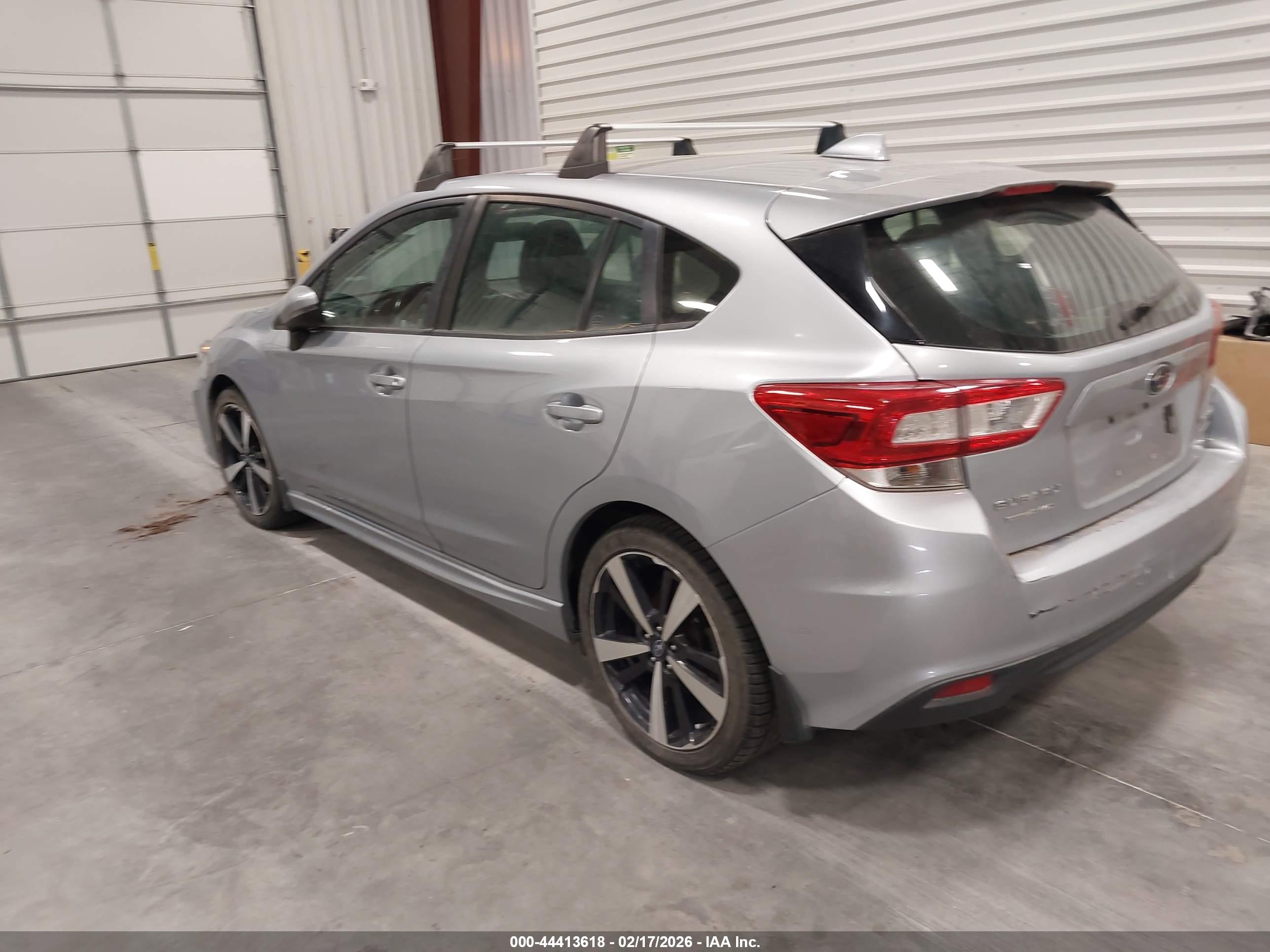 SUBARU IMPREZA image 3