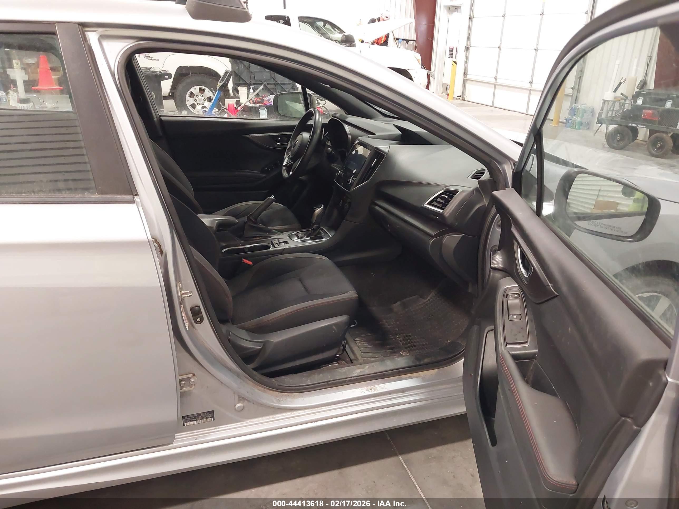 SUBARU IMPREZA image 5