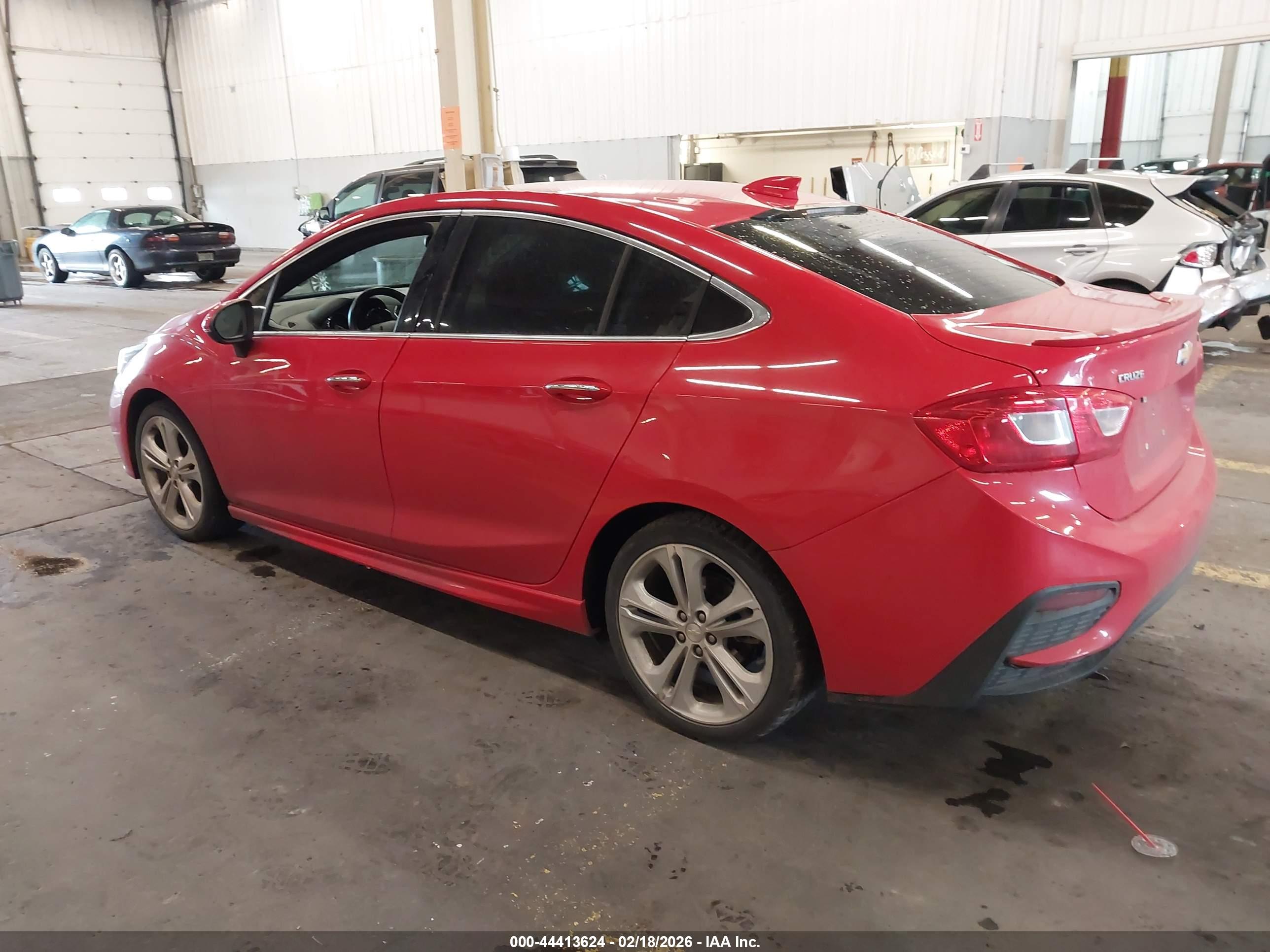 CHEVROLET CRUZE image 3