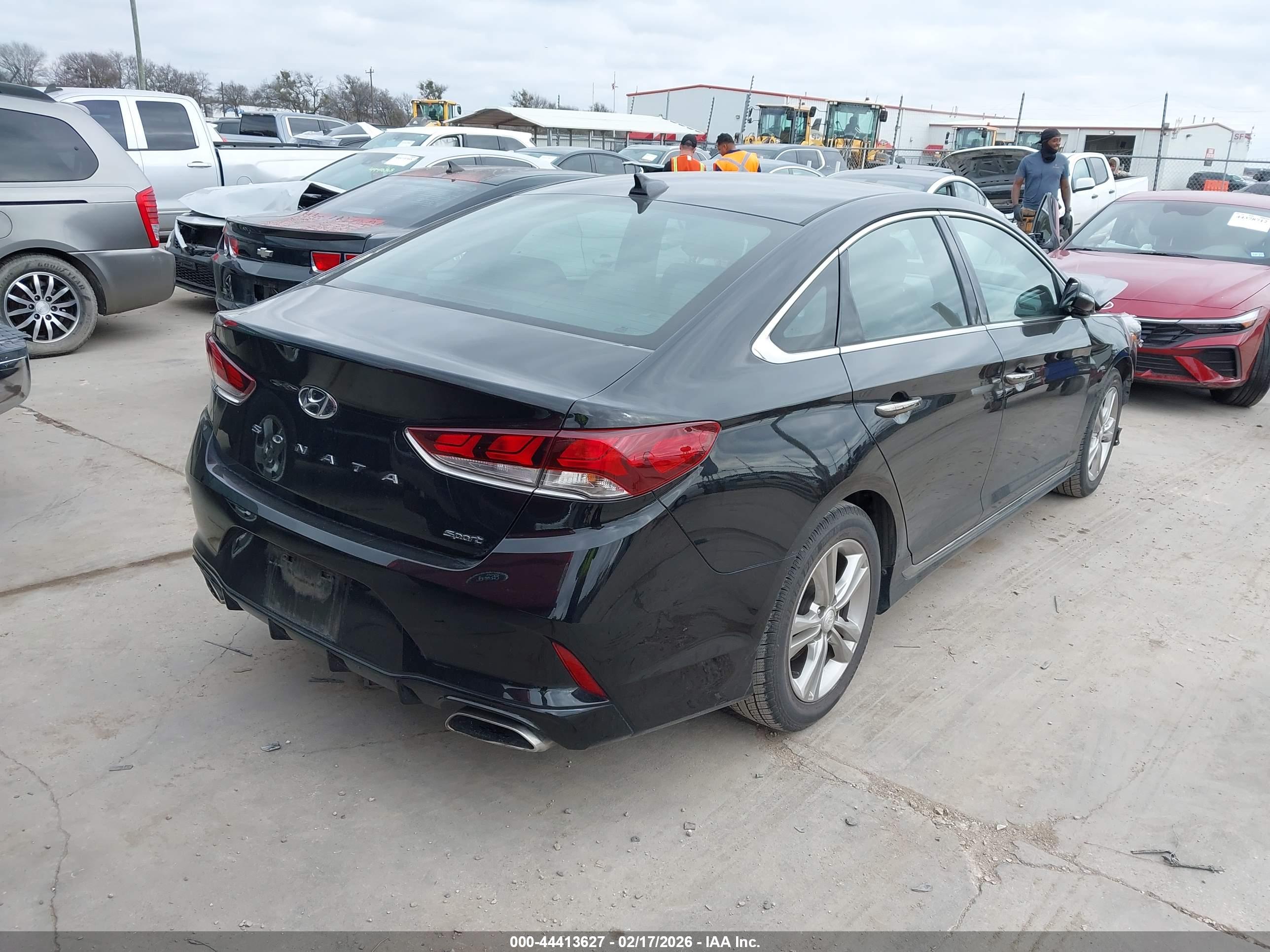 HYUNDAI SONATA image 4