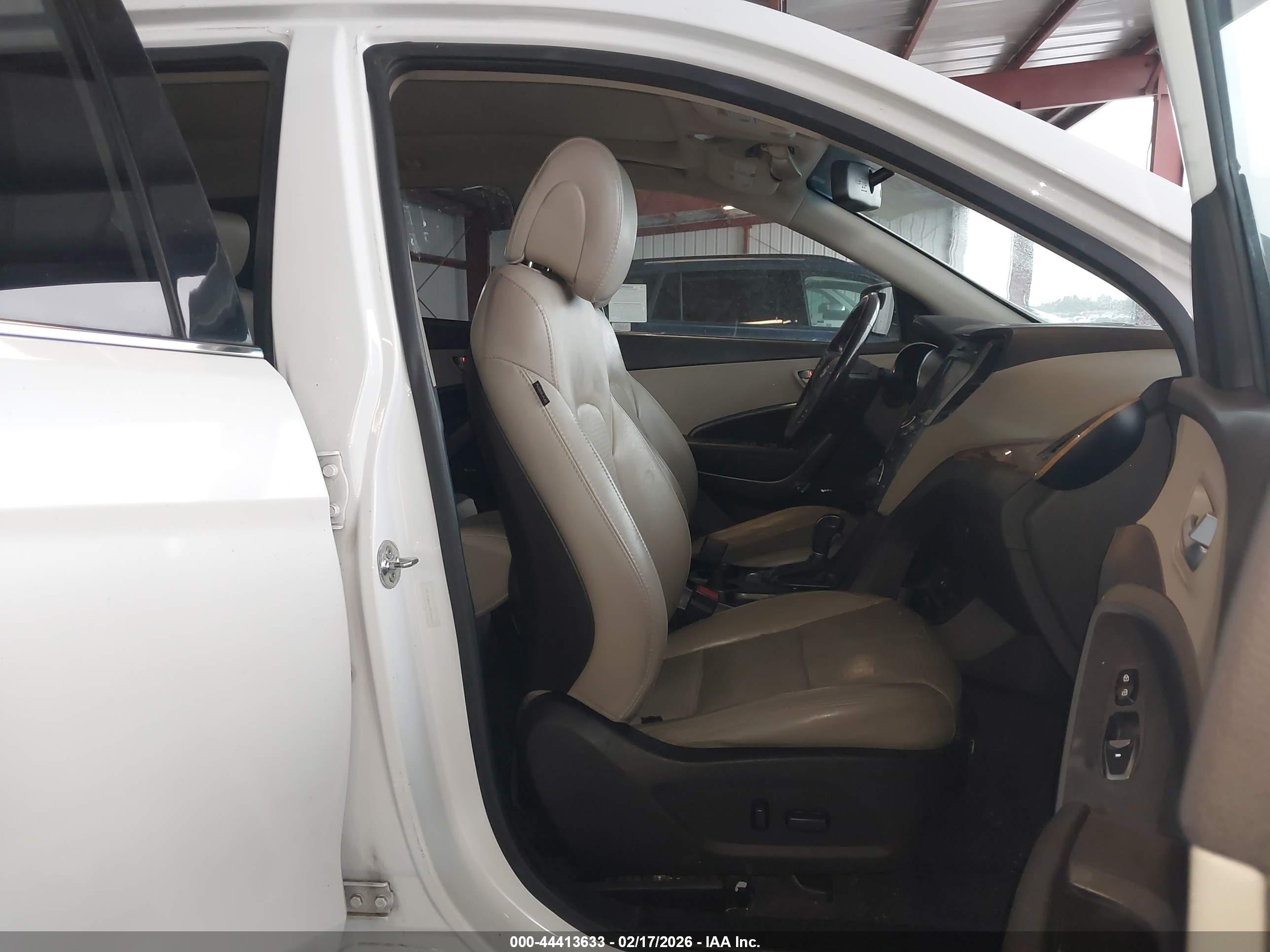 HYUNDAI SANTA image 5