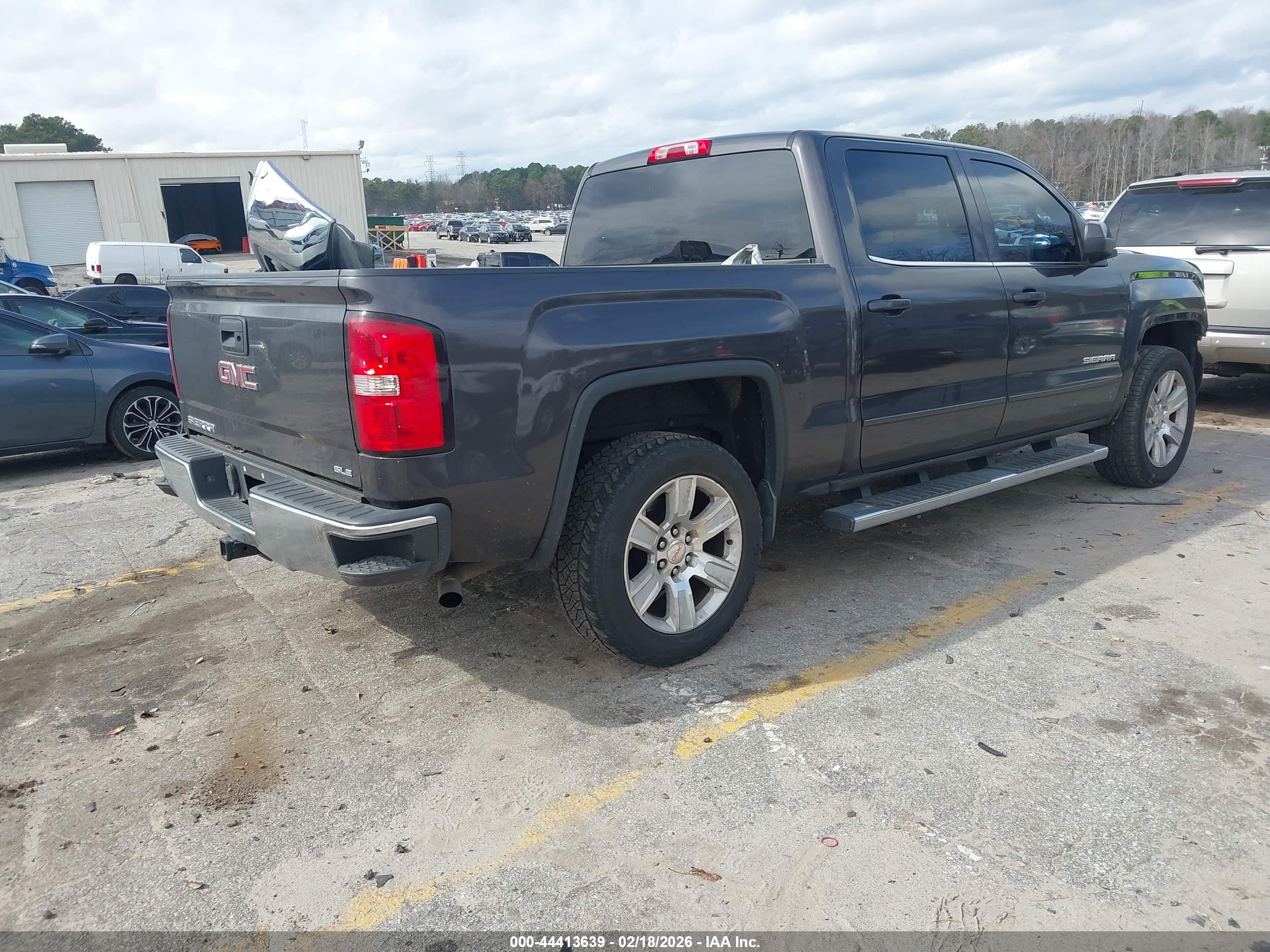 GMC SIERRA image 4