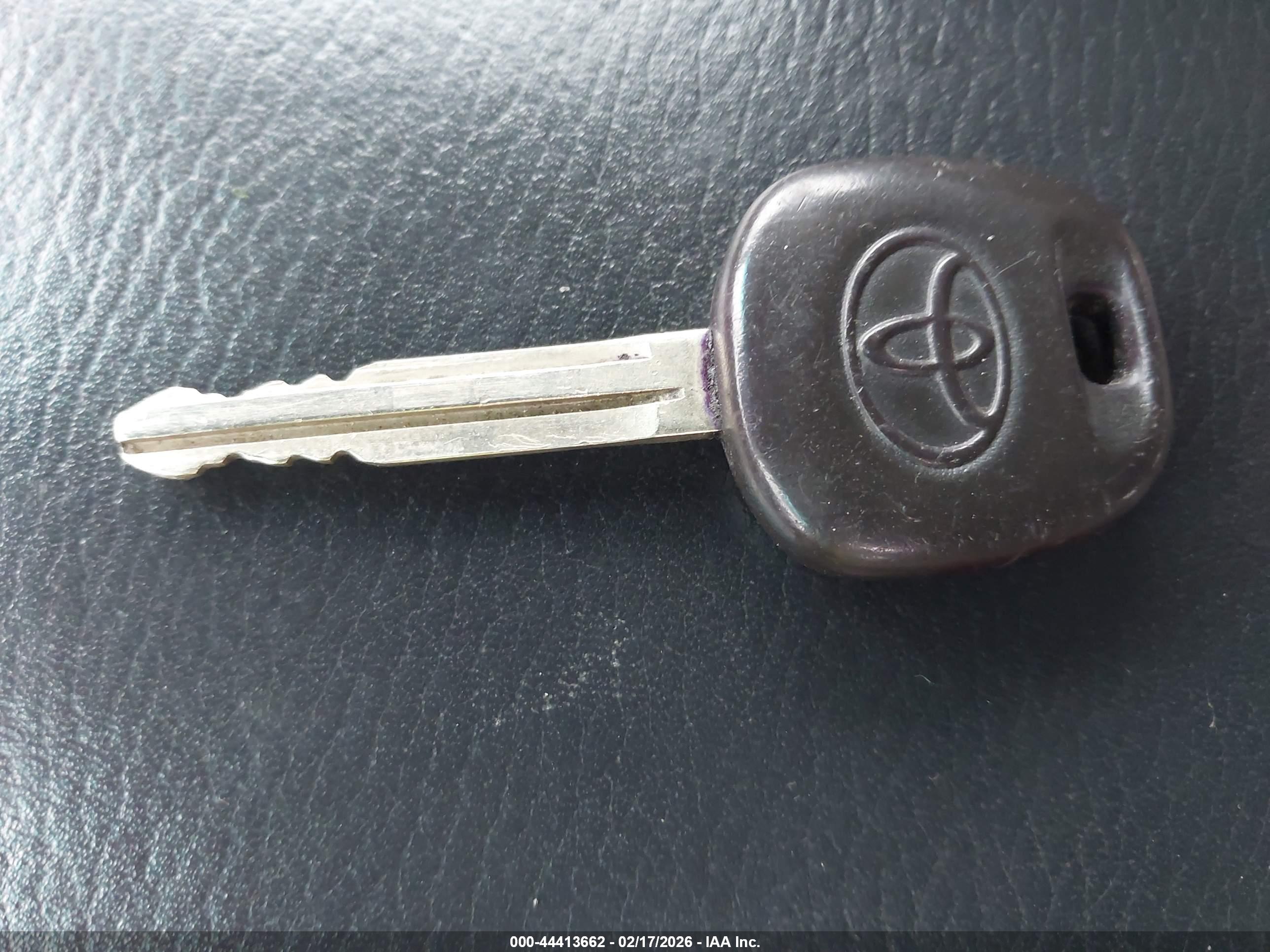 TOYOTA 4RUNNER image 11