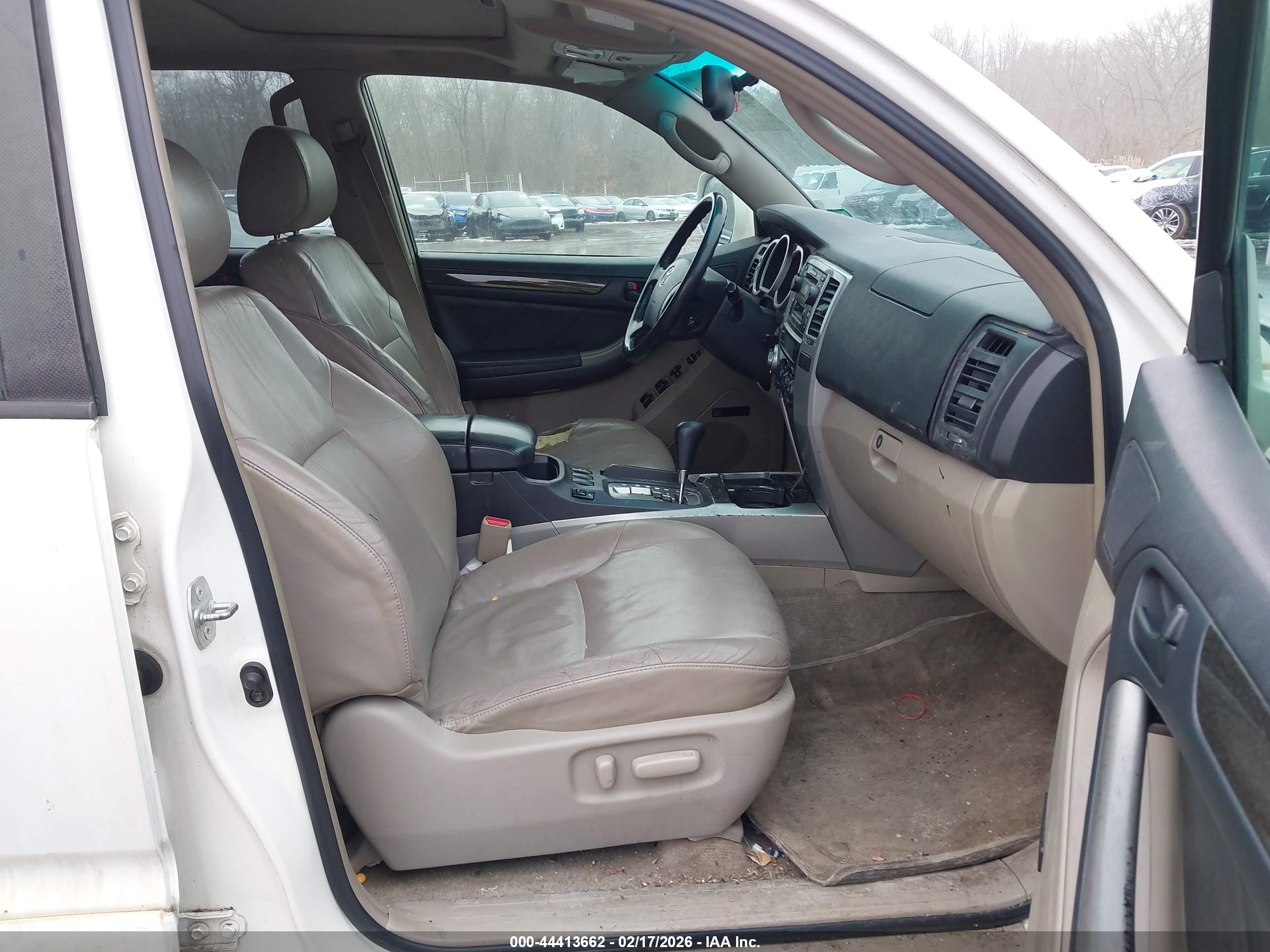 TOYOTA 4RUNNER image 5