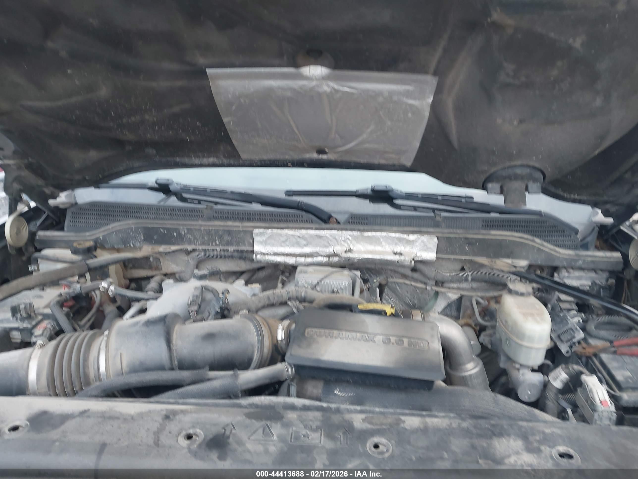 CHEVROLET SILVERADO image 10