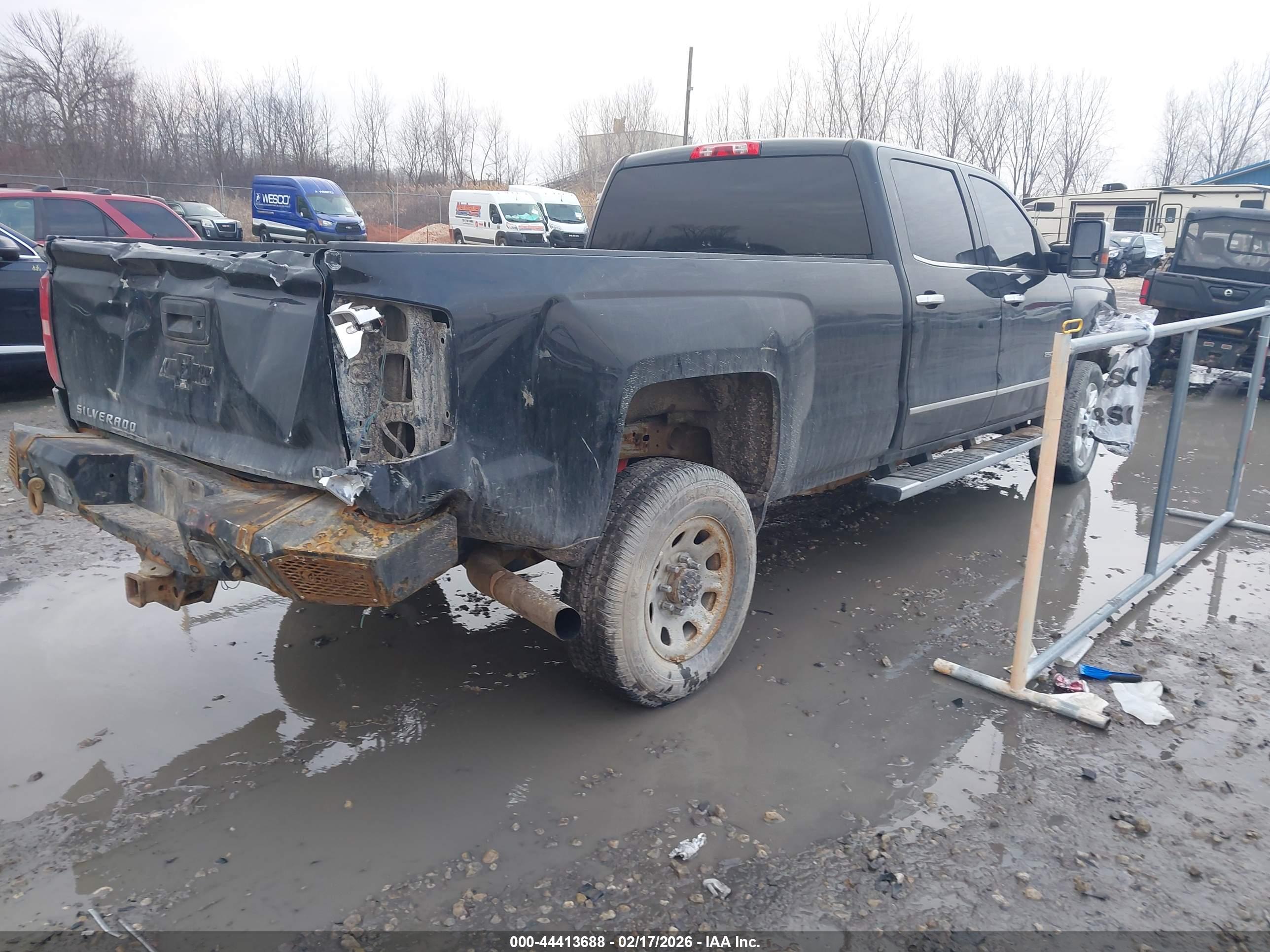 CHEVROLET SILVERADO image 4