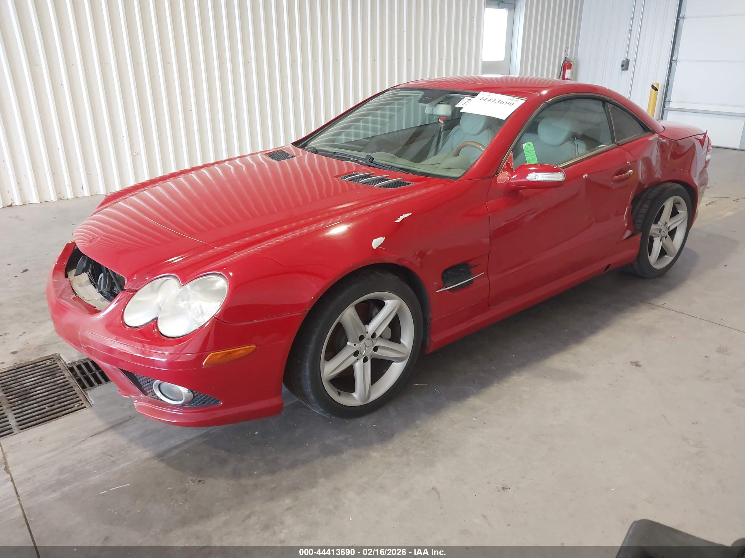 MERCEDES-BENZ SL image 2