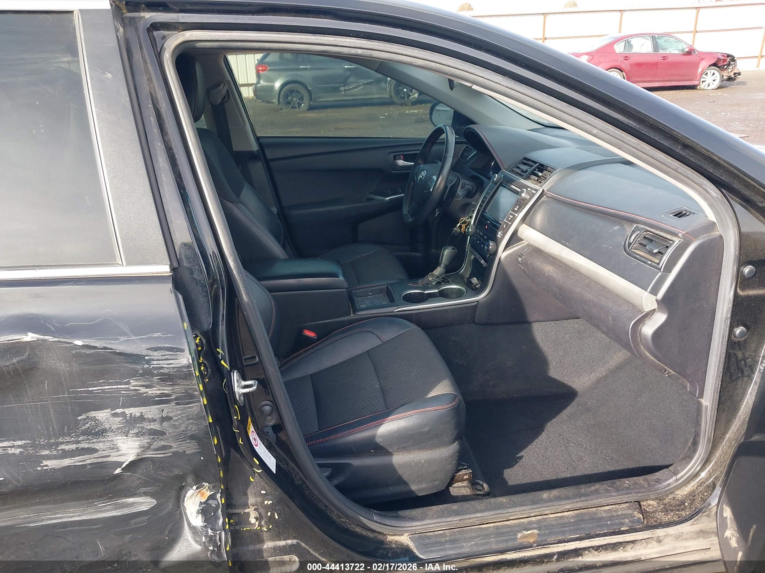 TOYOTA CAMRY image 5