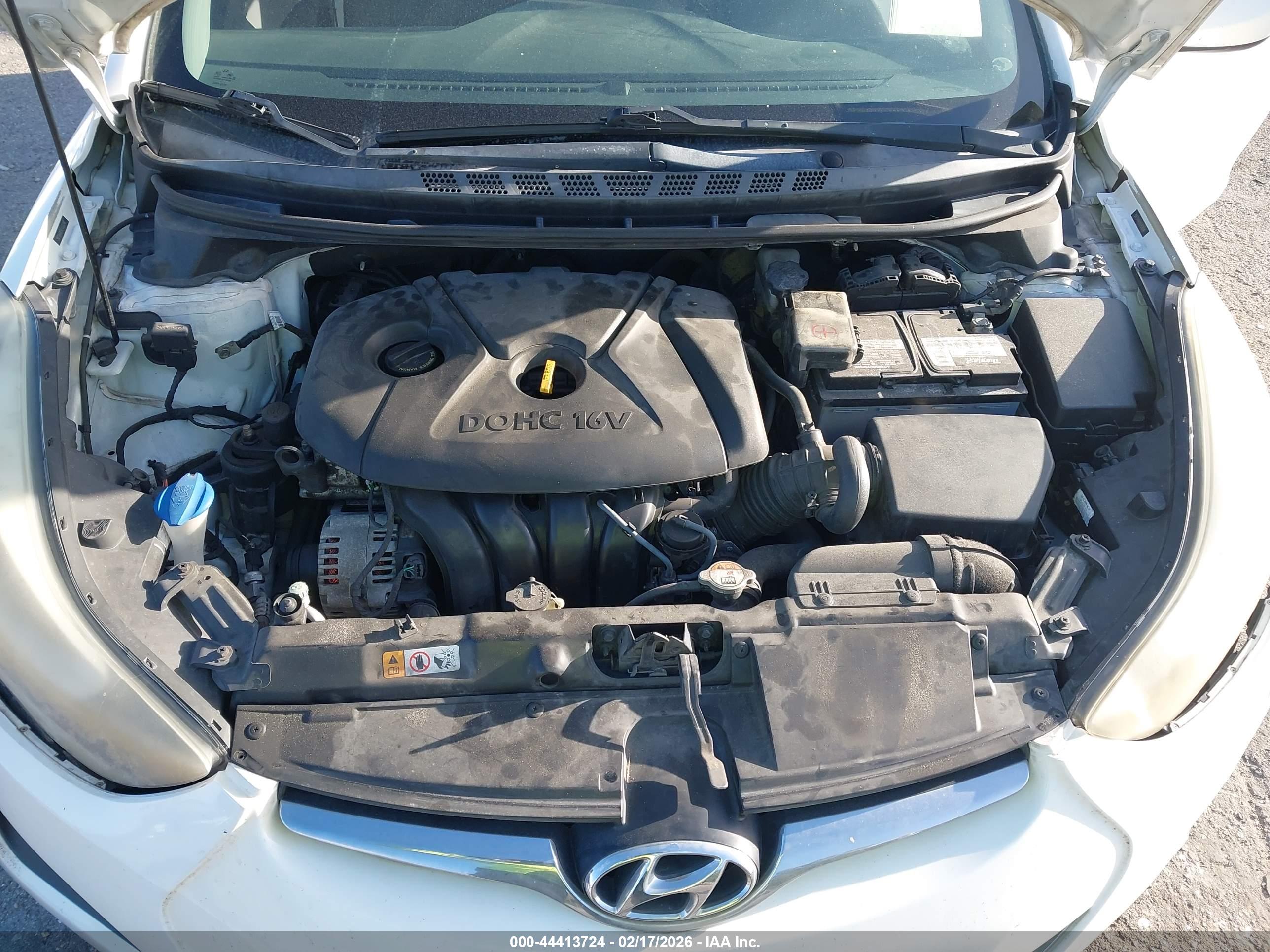 HYUNDAI ELANTRA image 10