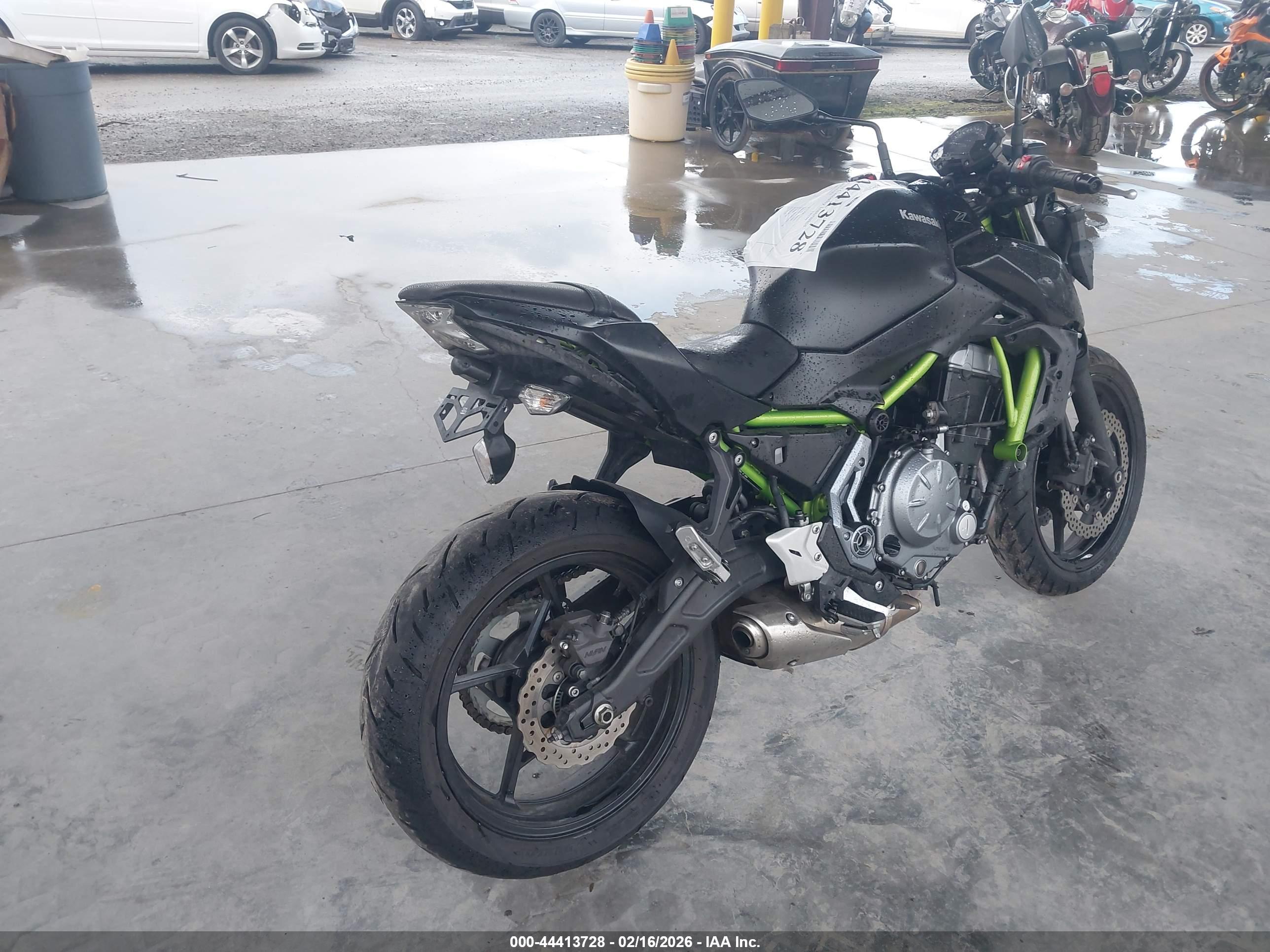 KAWASAKI ER650 image 4
