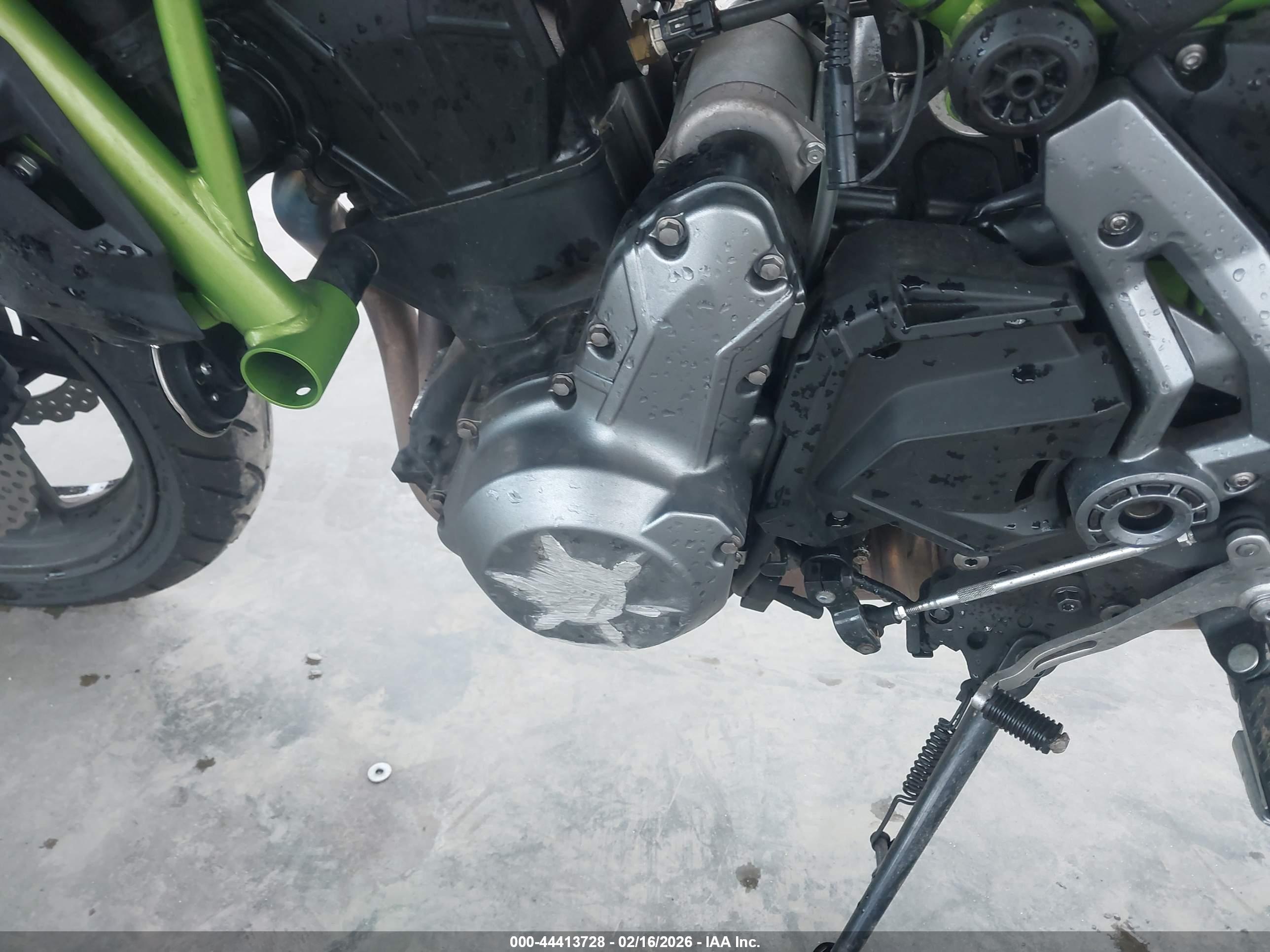 KAWASAKI ER650 image 9