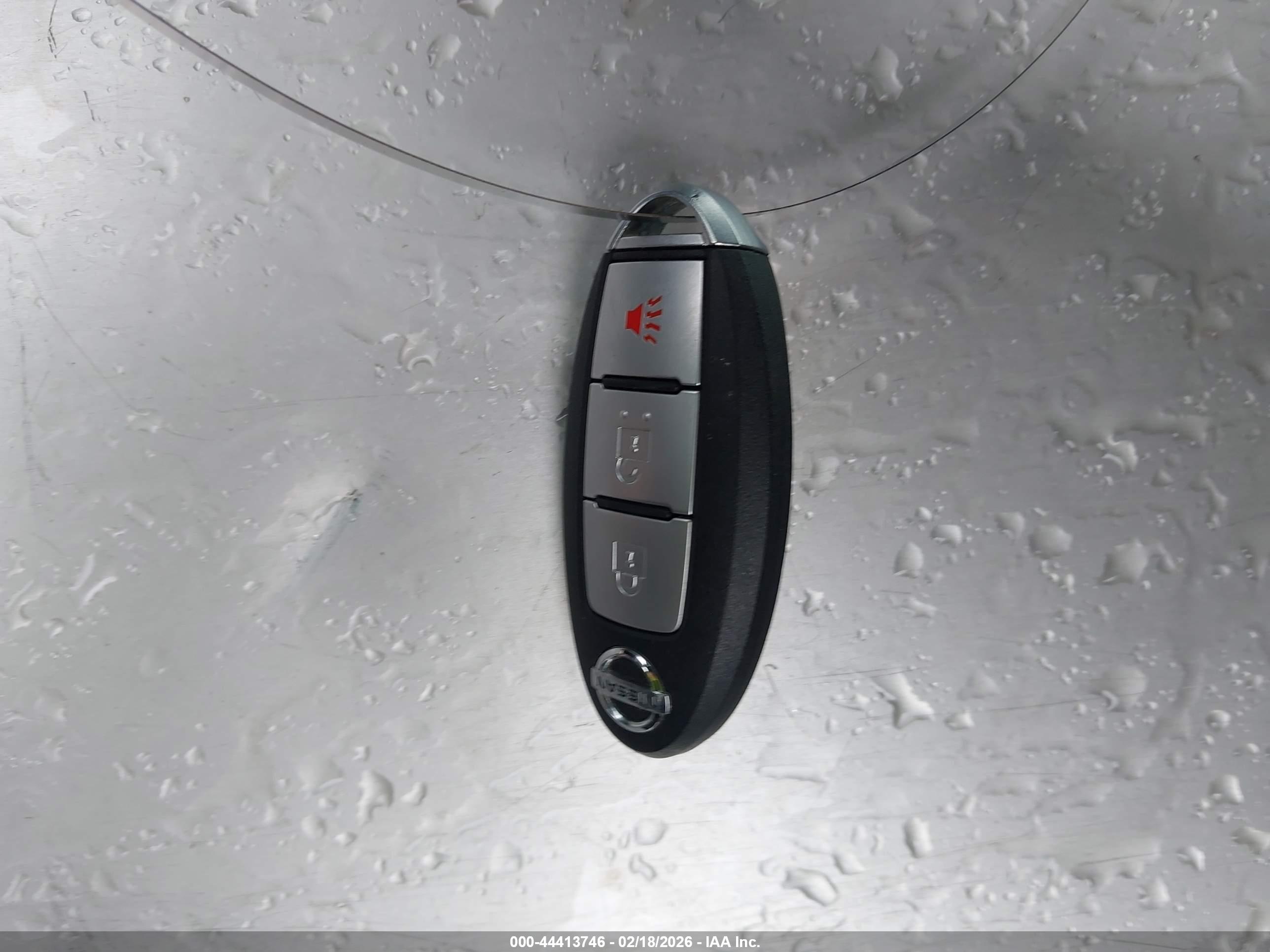 NISSAN ROGUE image 11