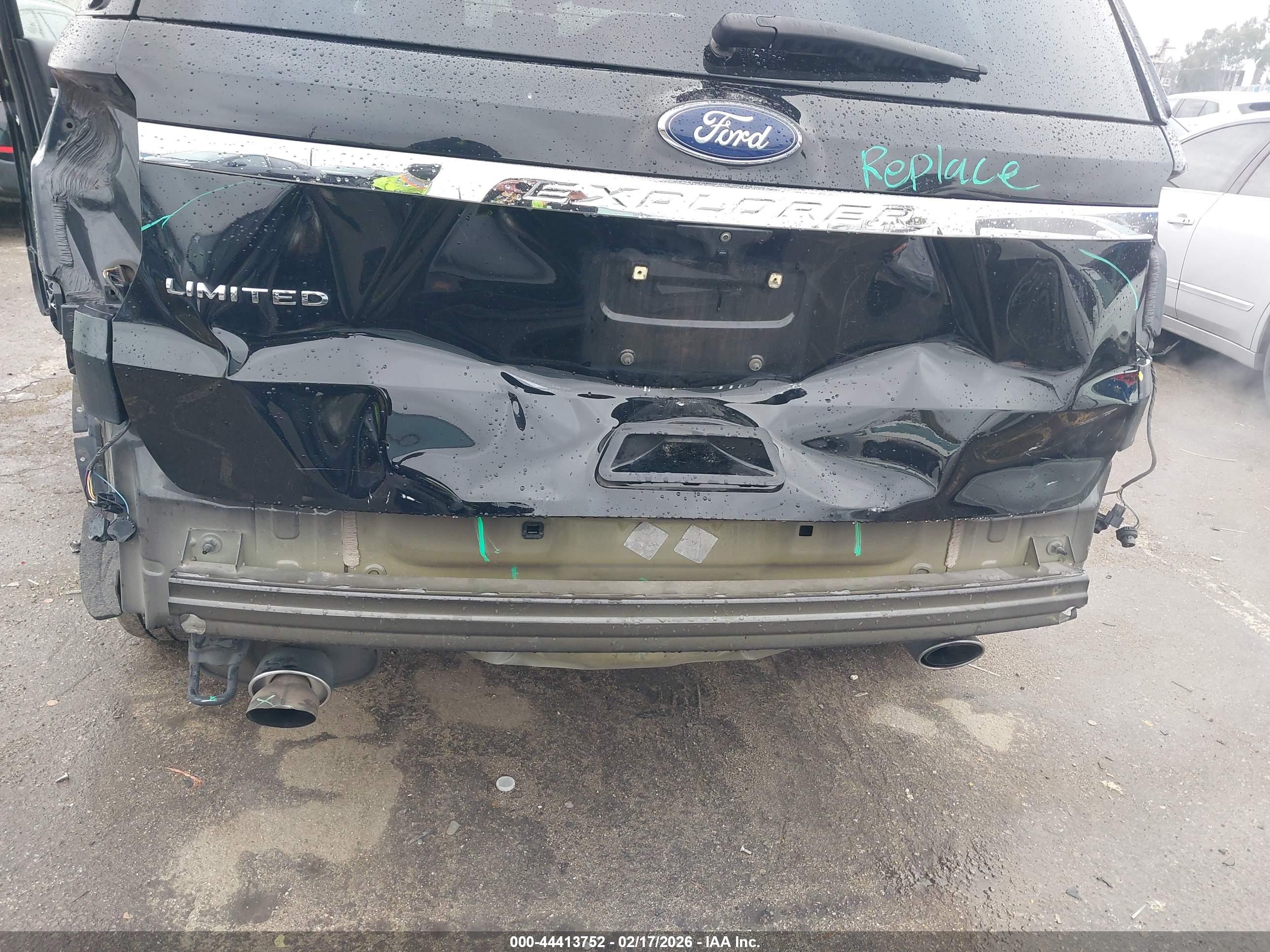 FORD EXPLORER image 6
