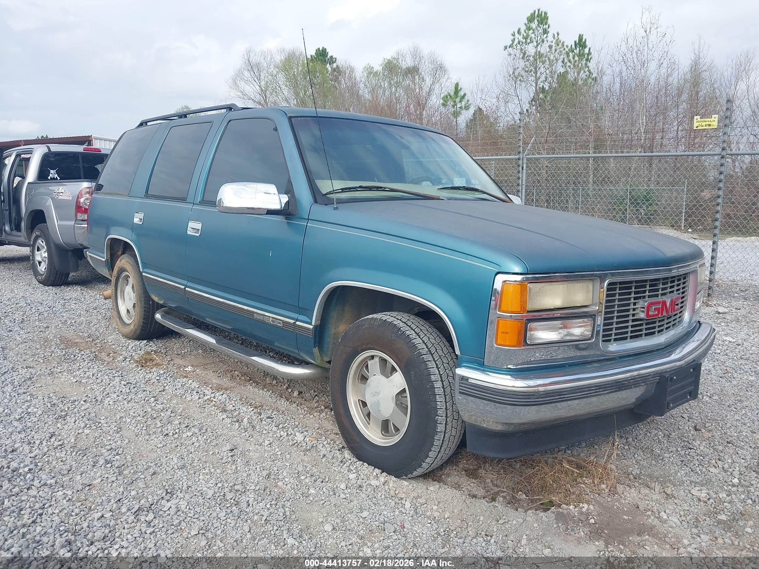 GMC YUKON image 6