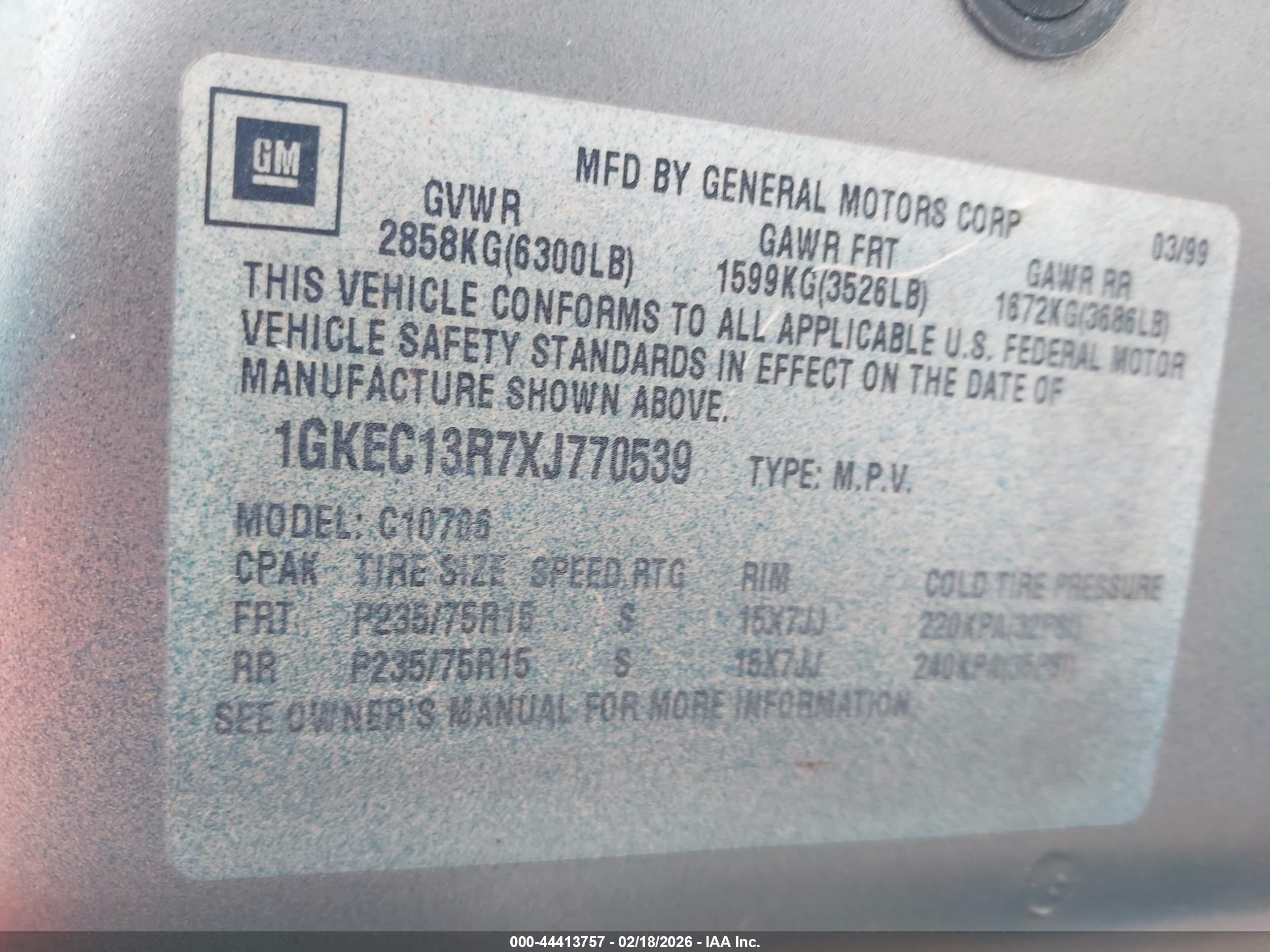 GMC YUKON image 9