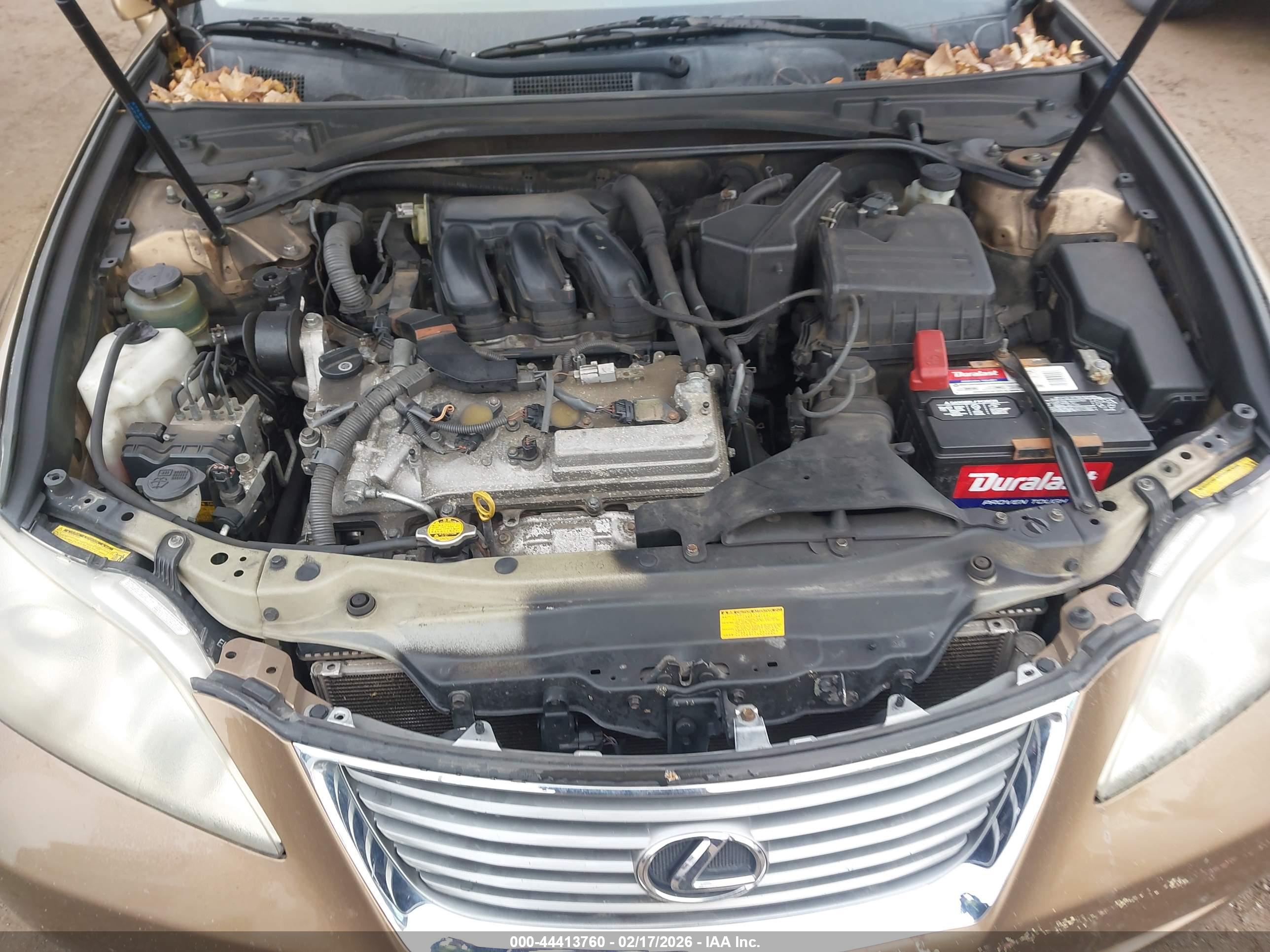 LEXUS ES image 10